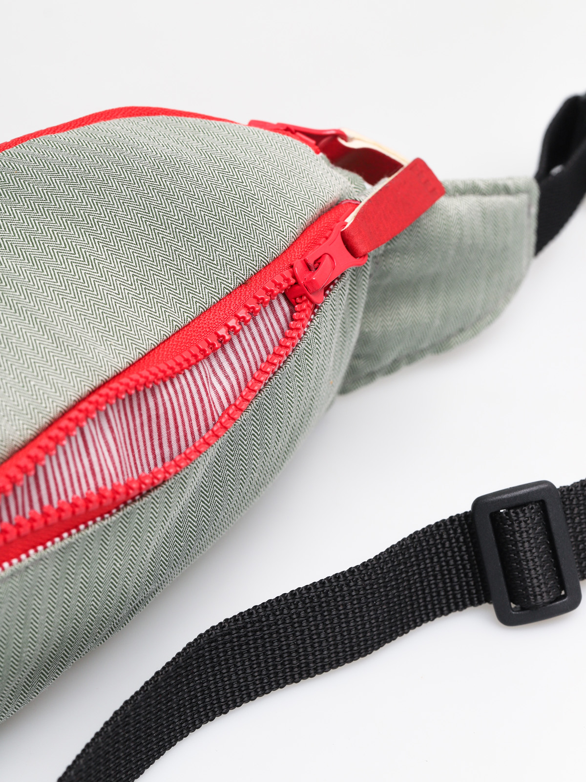 Malita Чантичка за кръст Alfa (green/red)