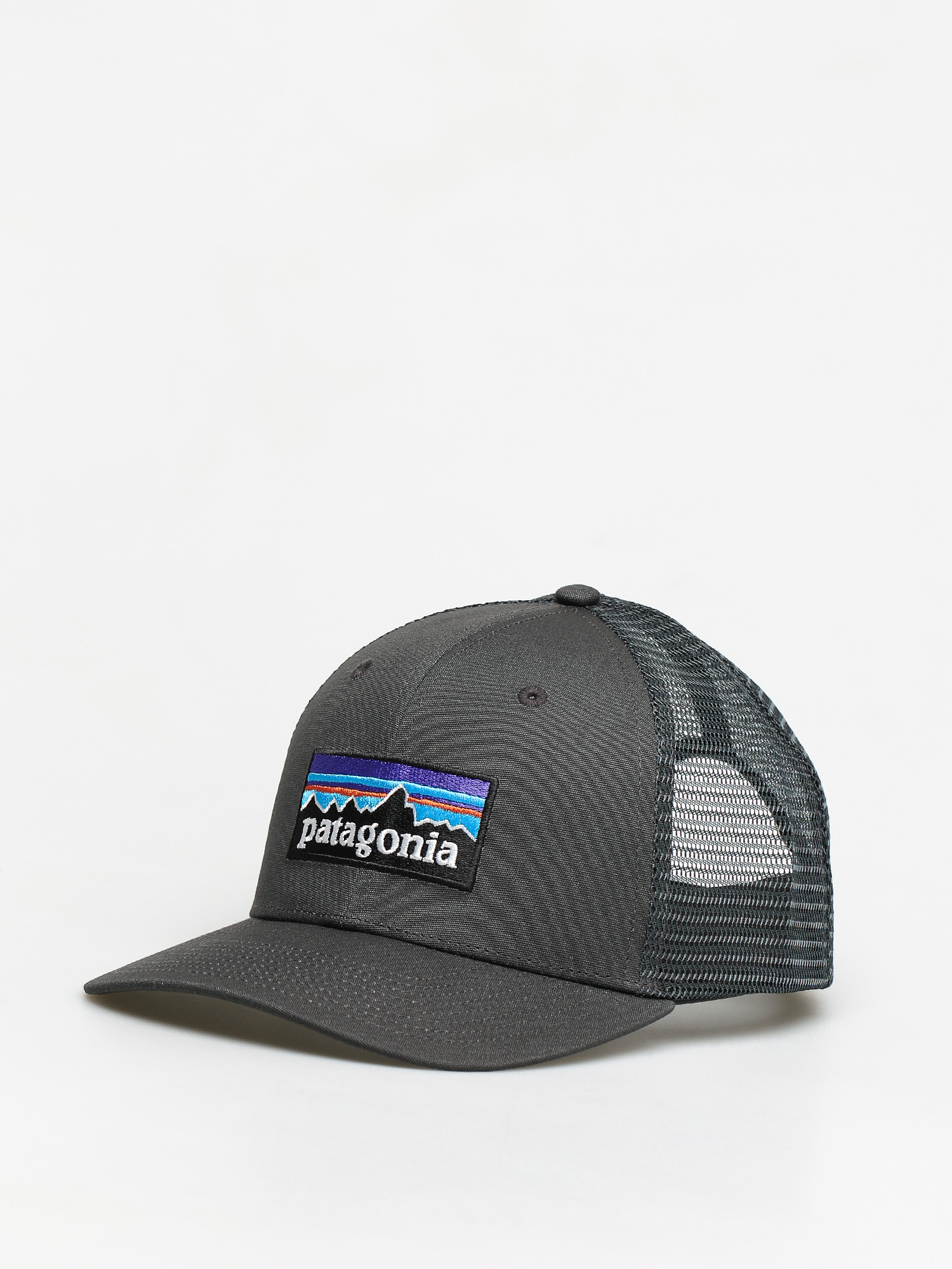 u0428u0430u043fu043au0430 u0441 u043au043eu0437u0438u0440u043au0430 Patagonia P6 Logo Trucker ZD (forge grey)