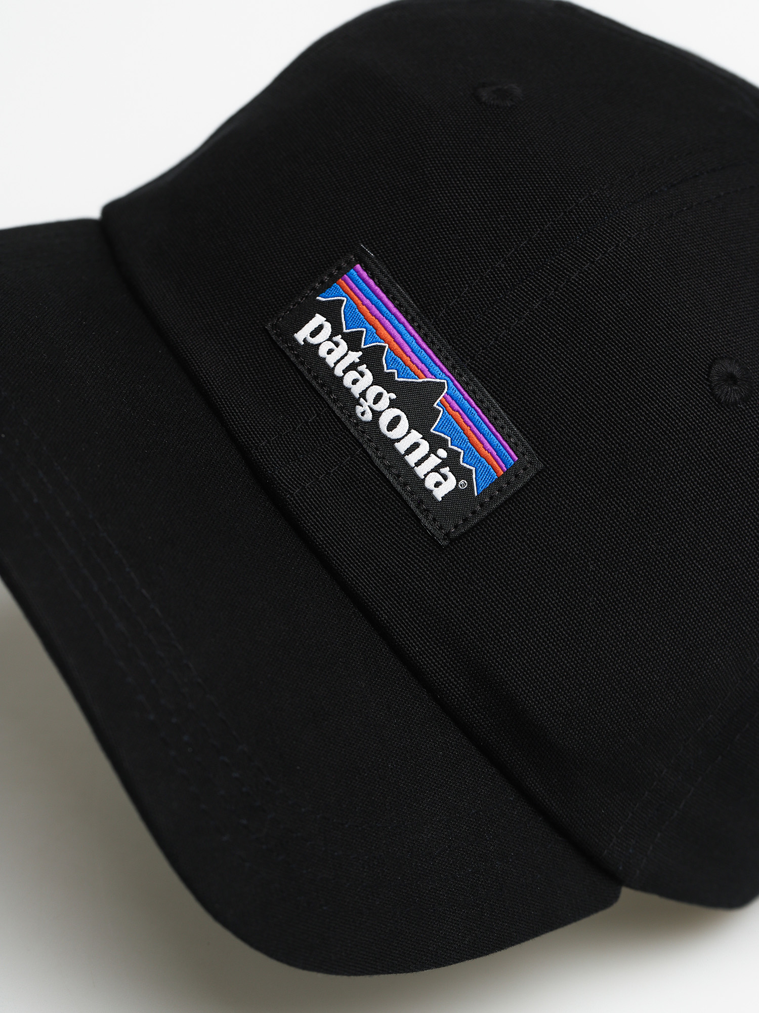 Шапка с козирка Patagonia P 6 Label Trad ZD (black)