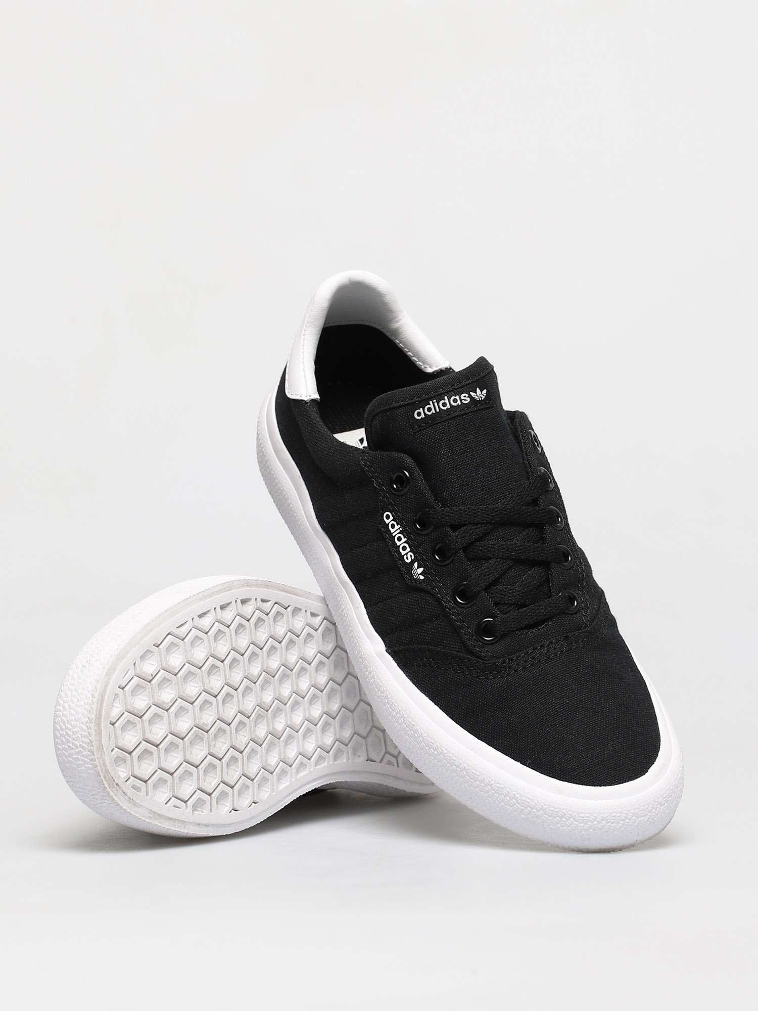 Обувки adidas 3Mc (core black/core black/ftwr white)