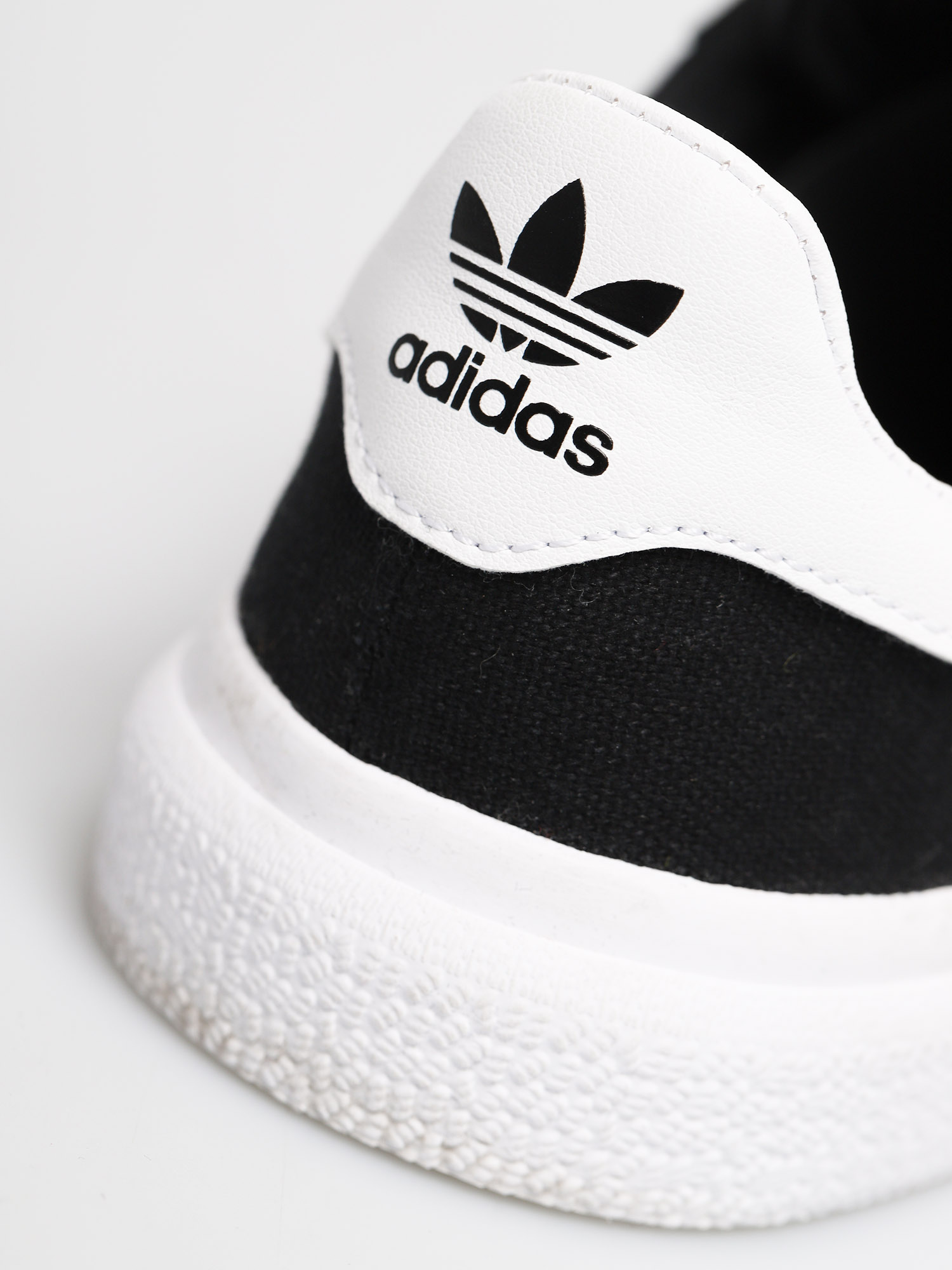 Обувки adidas 3Mc (core black/core black/ftwr white)