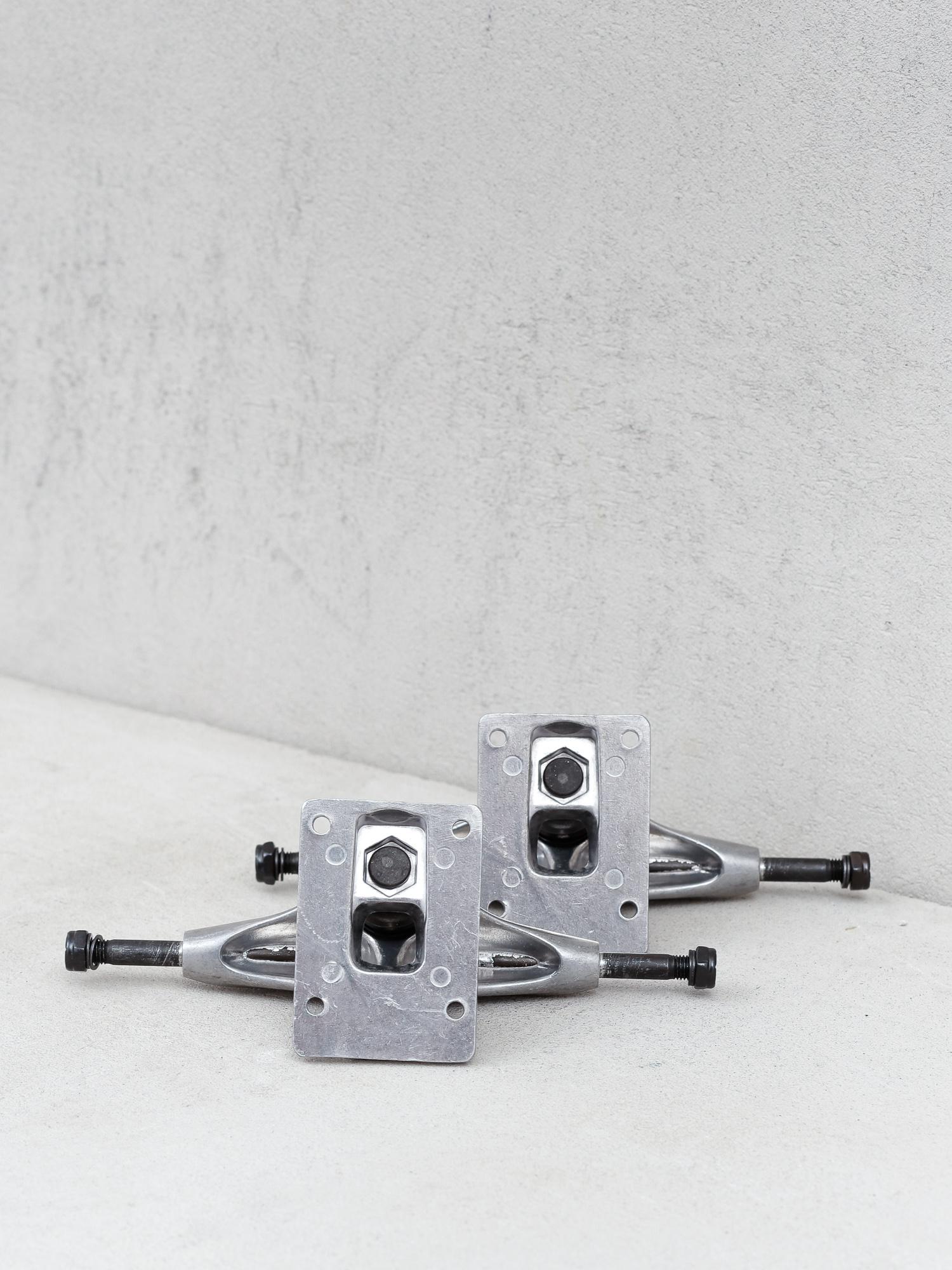 Колесари Globe Slant Standard (raw finish)