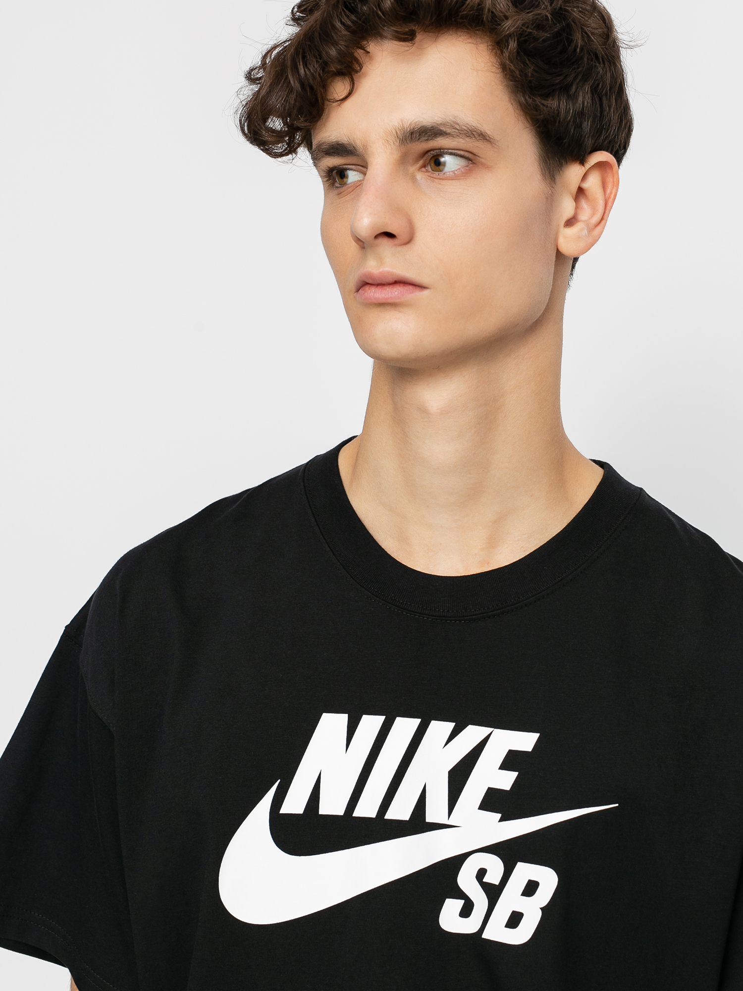 Тениска Nike SB Logo (black/white)