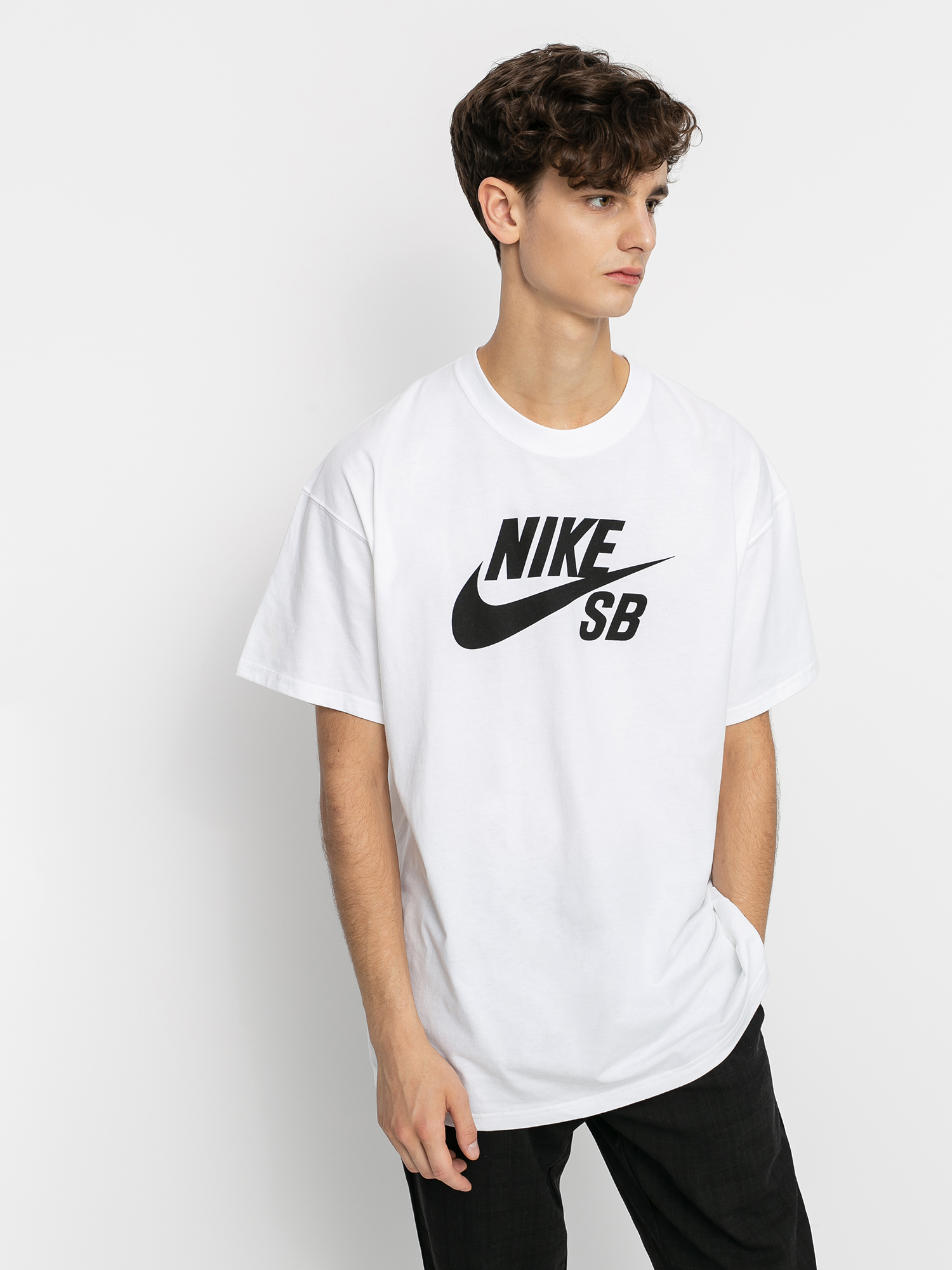 Тениска Nike SB Logo (white/black)
