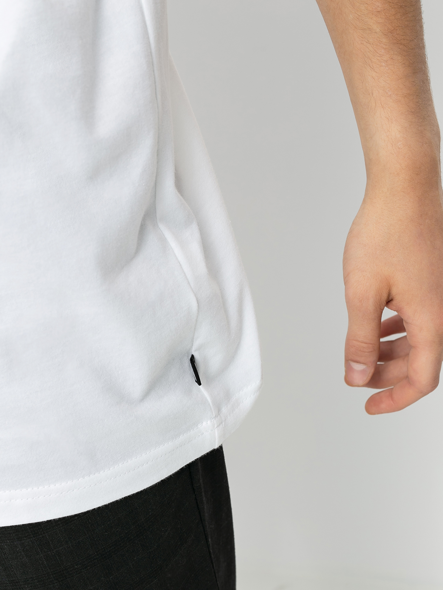 Тениска Nike SB Logo (white/black)