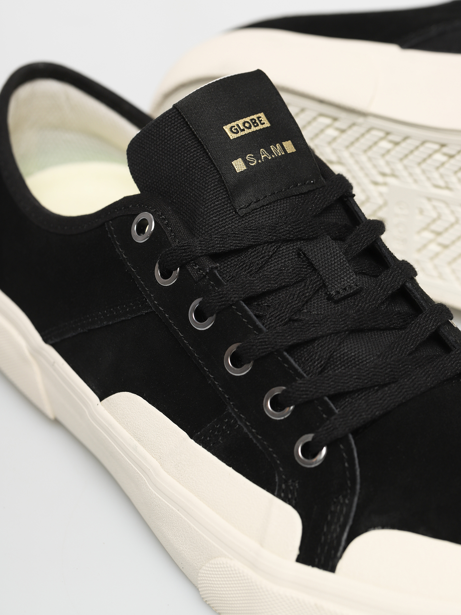 Обувки Globe Surplus (black/cream/montano)