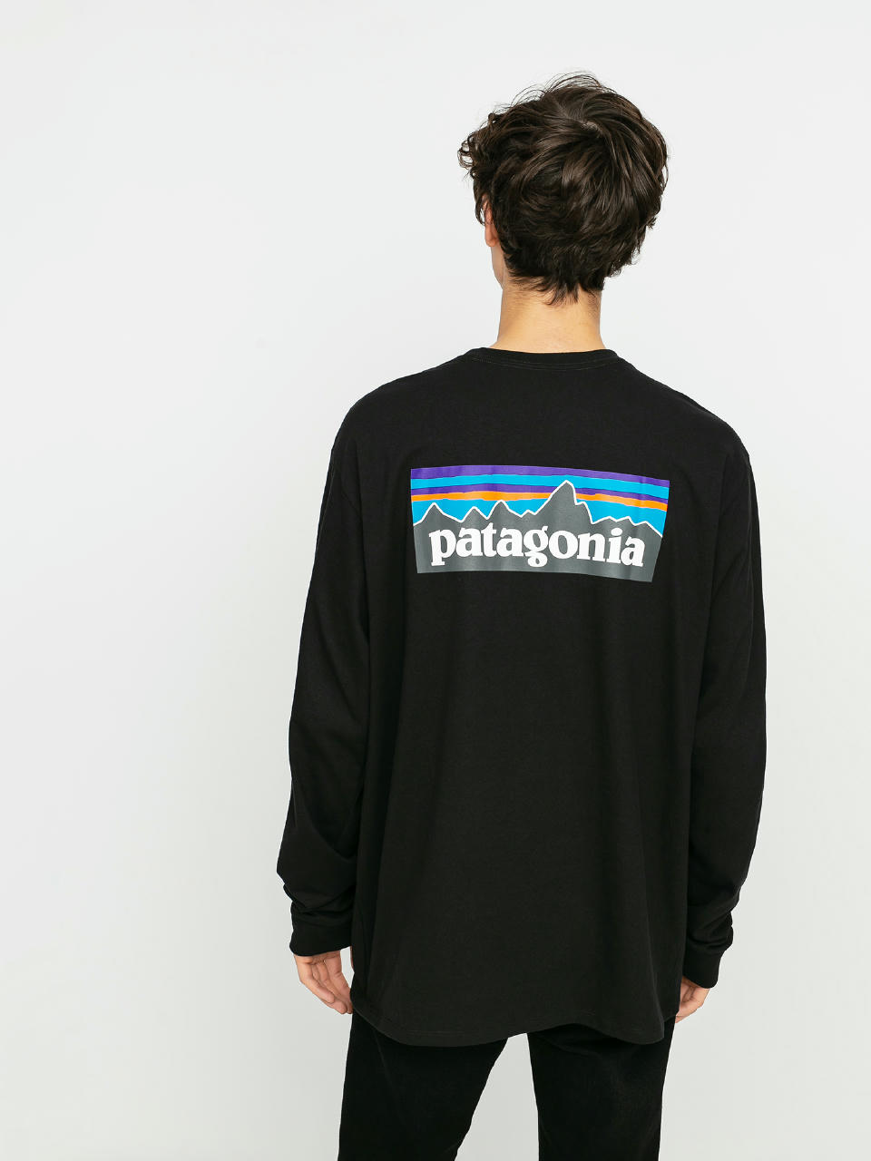 Patagonia Блузи P 6 Logo Responsibili (black)