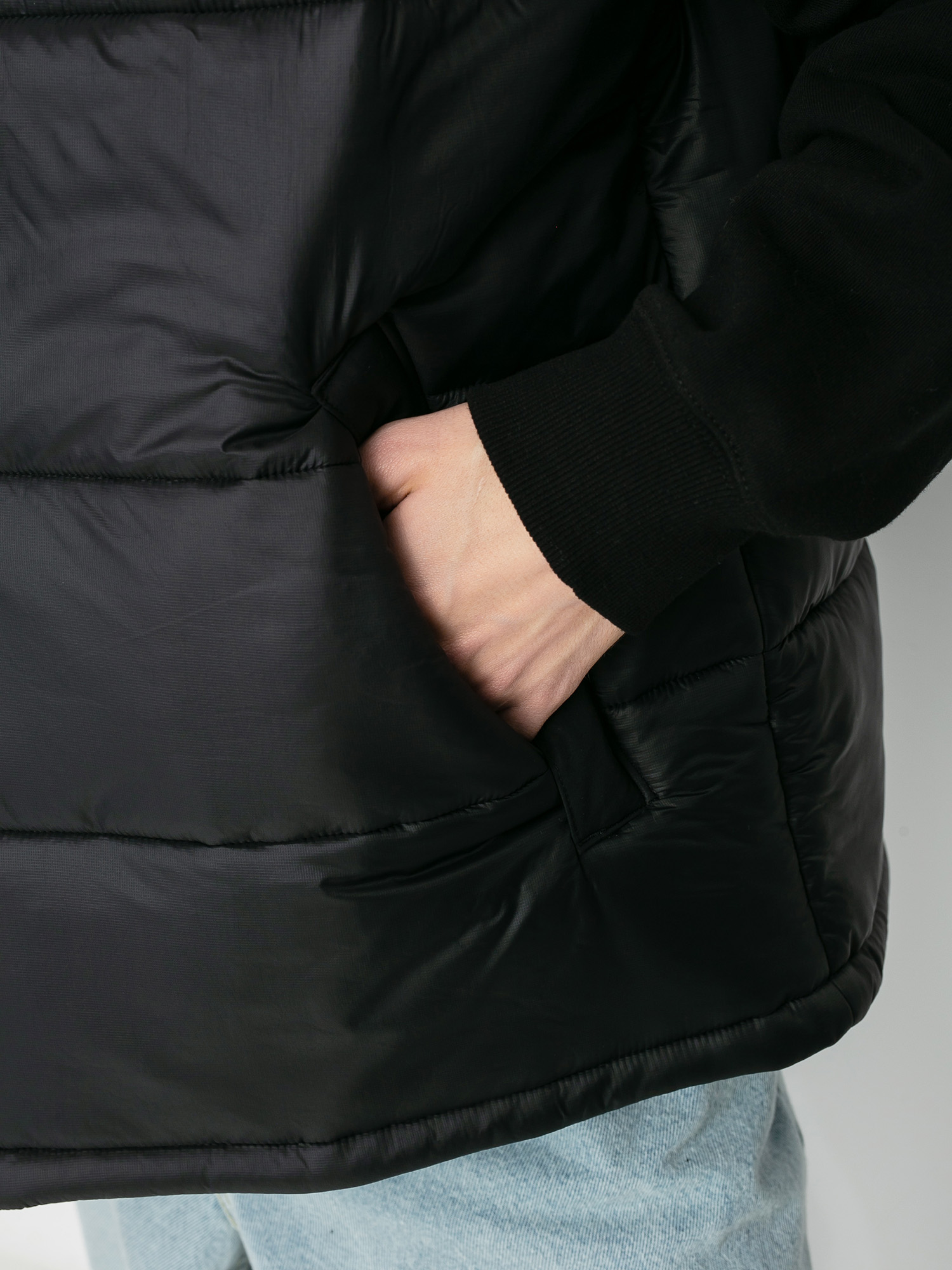 Елек The North Face Hmlyn Insulated Vest (black)