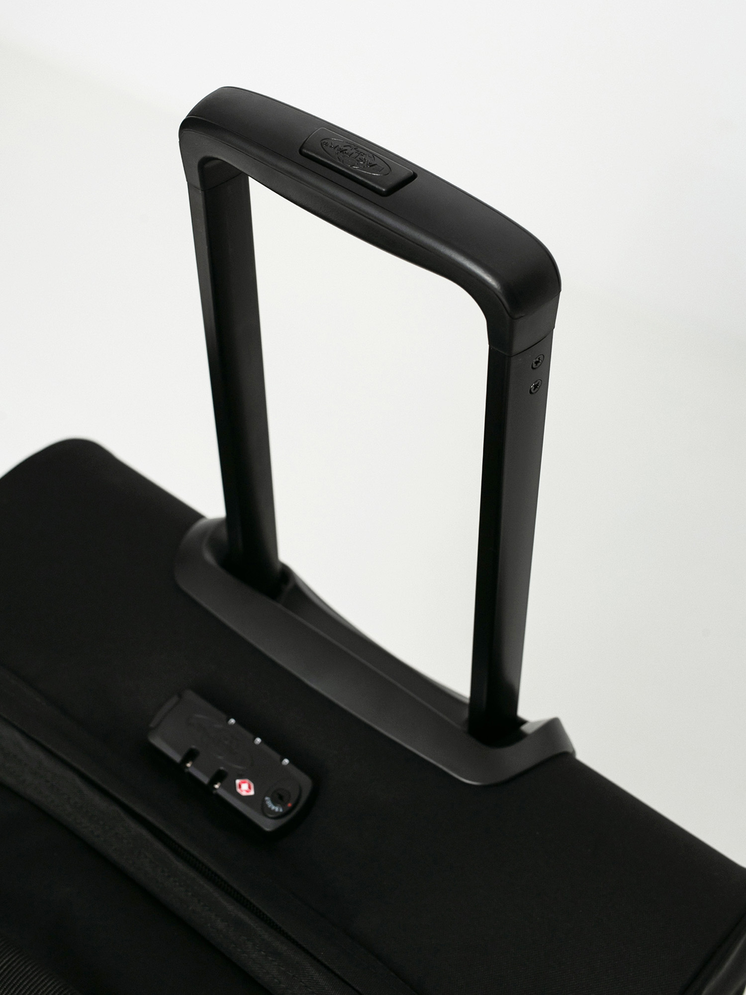 Куфар Eastpak Tranverz L (black)