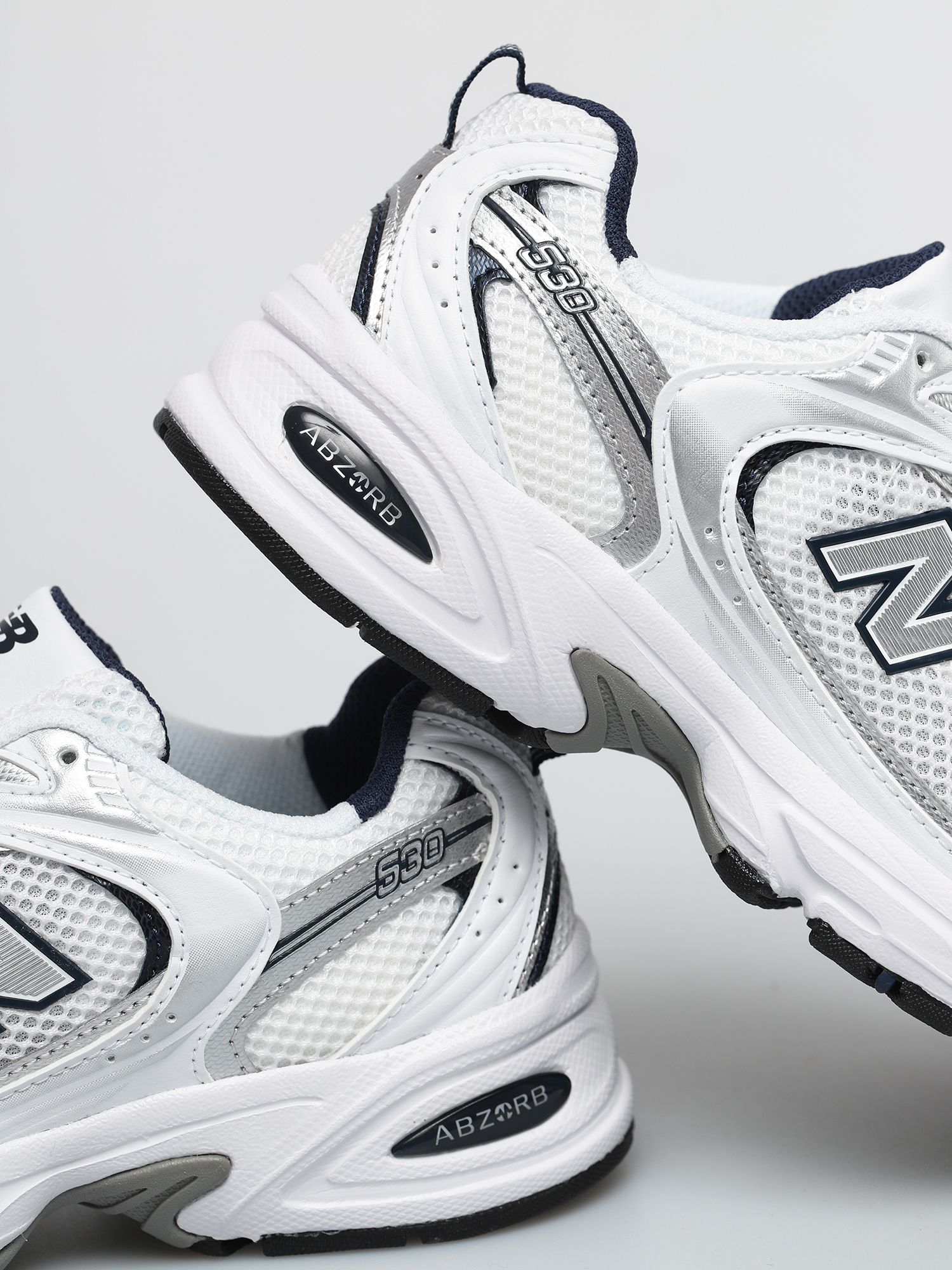 New Balance Обувки 530 (white/blue)