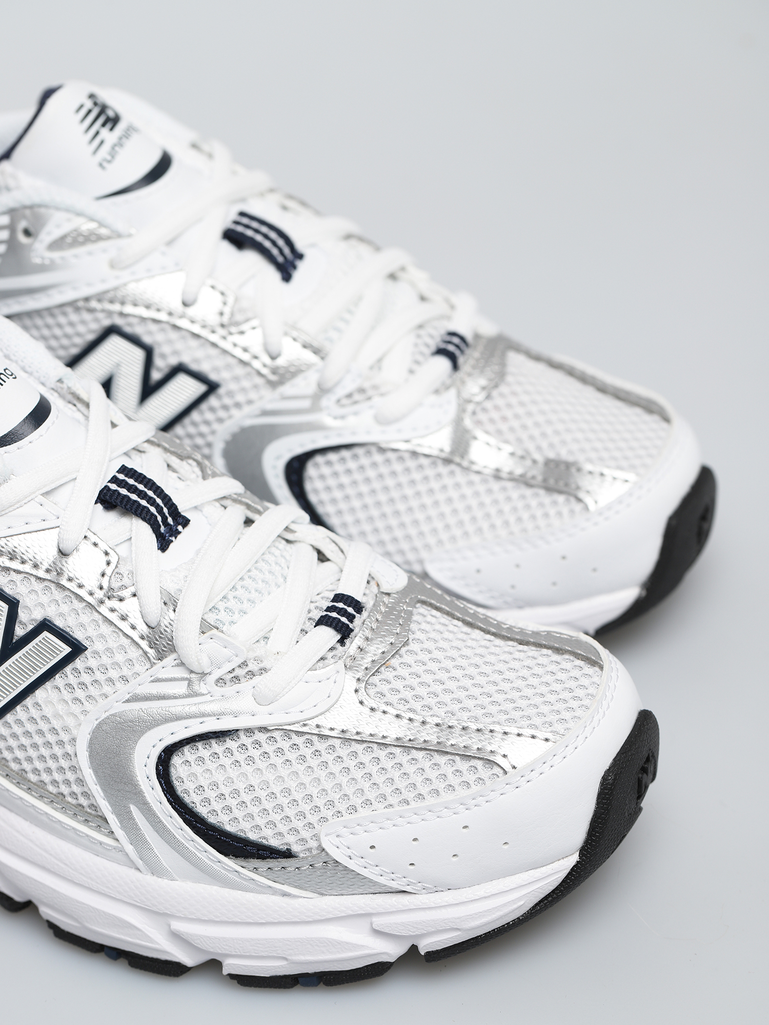 New Balance Обувки 530 (white/blue)