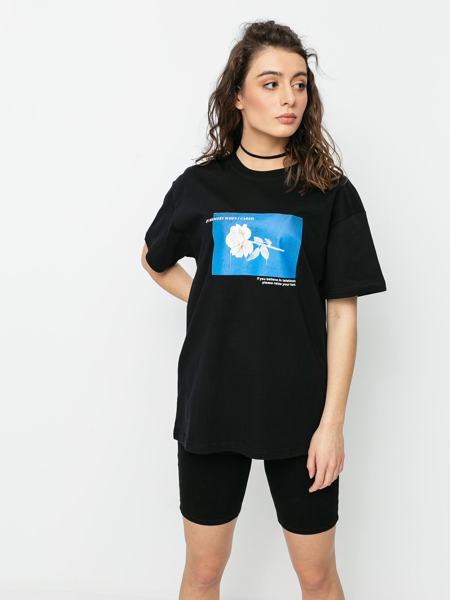 Тениска Local Heroes In Memory Wmn (black)