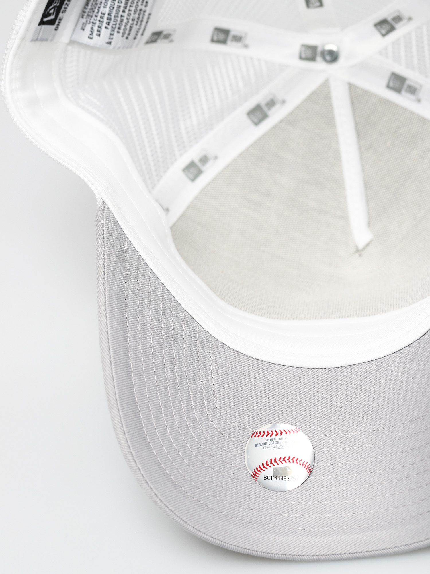 Шапка с козирка New Era Clean Trucker New York Yankees ZD (grey)