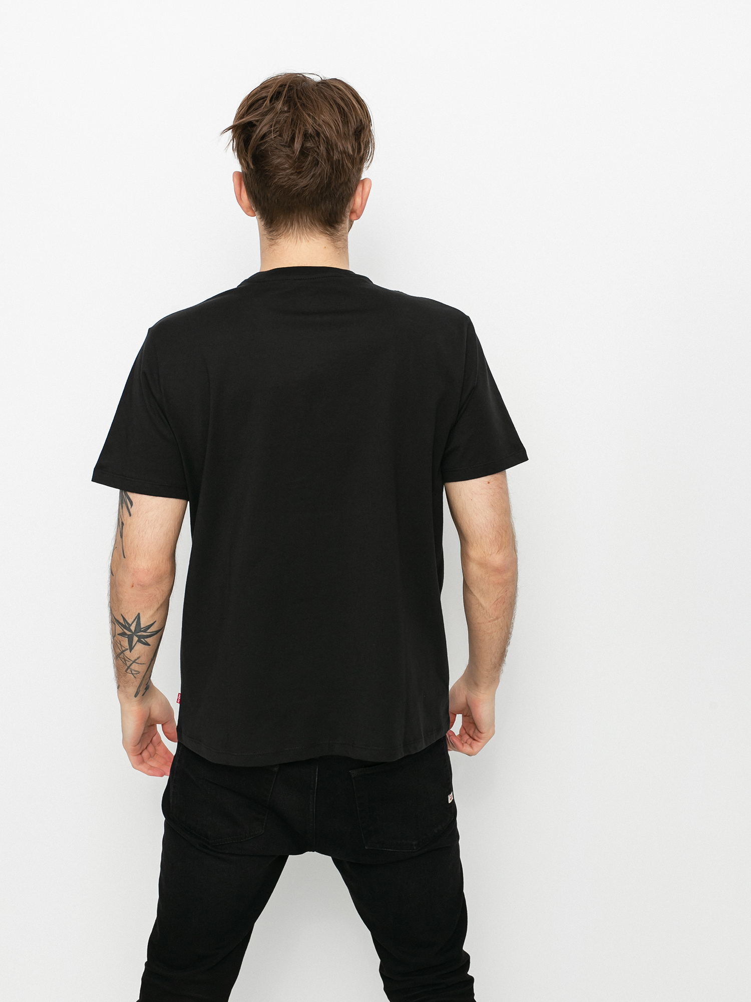 Тениска Levi's® Graphic (black)