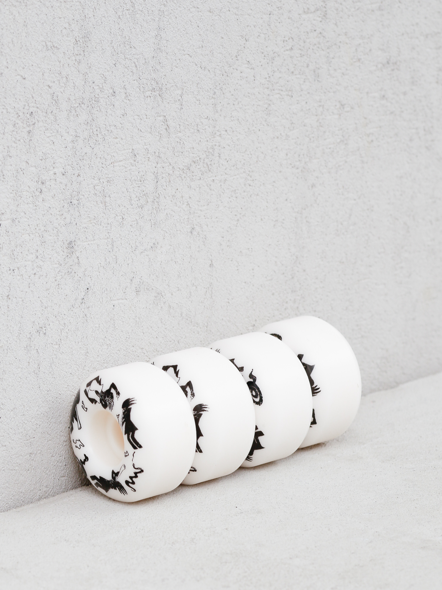 Колелца Girl Skateboard Kokopelli Staple (white/black)