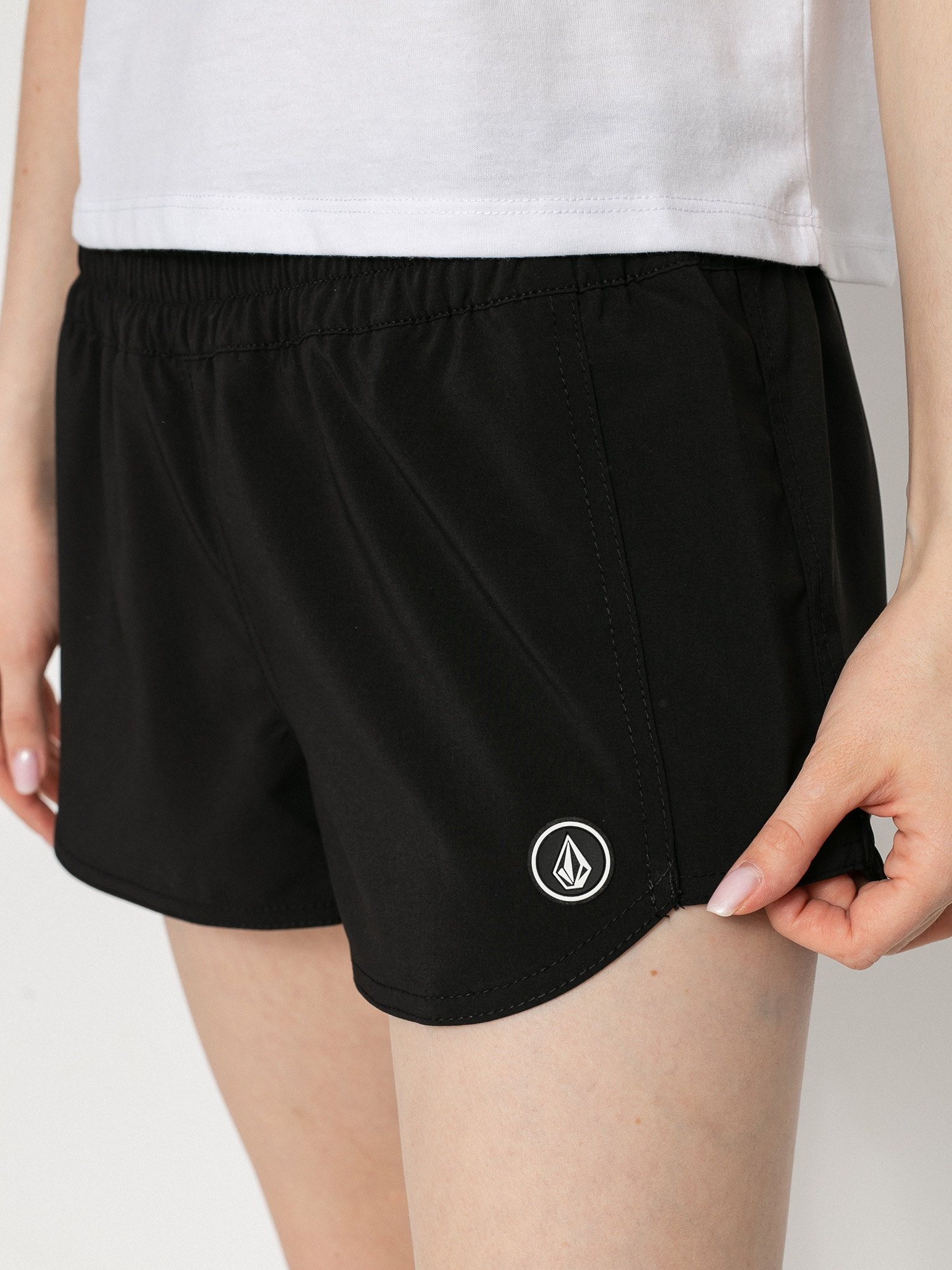 Плажни къси панталони Volcom Simply Solid 2 Wmn (black)