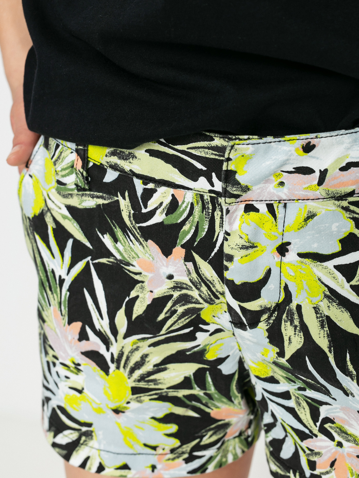 Къси панталони Volcom Frochickie Wmn (lime)