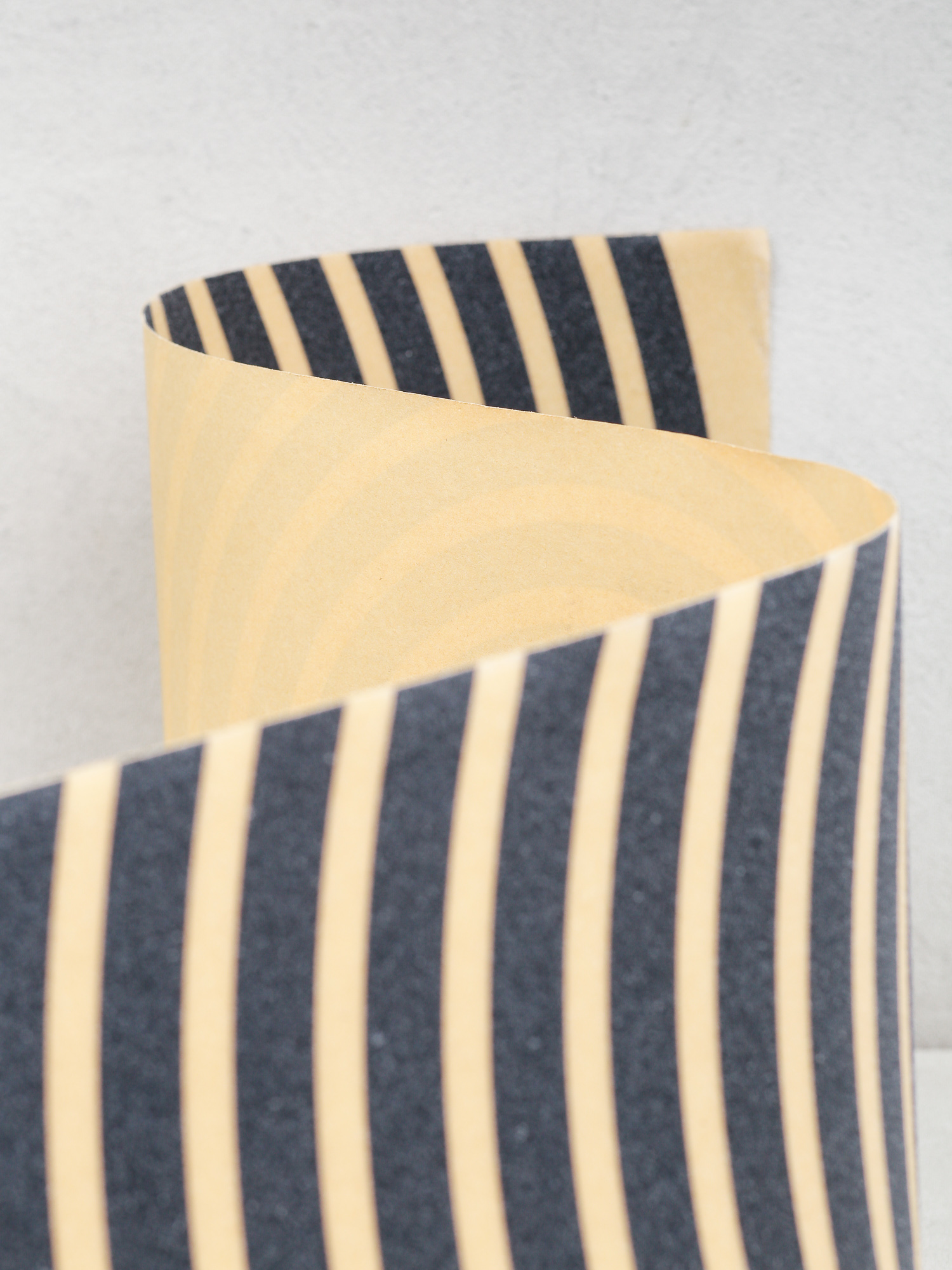 Шкурка Madness Swirl Clear (black/white)