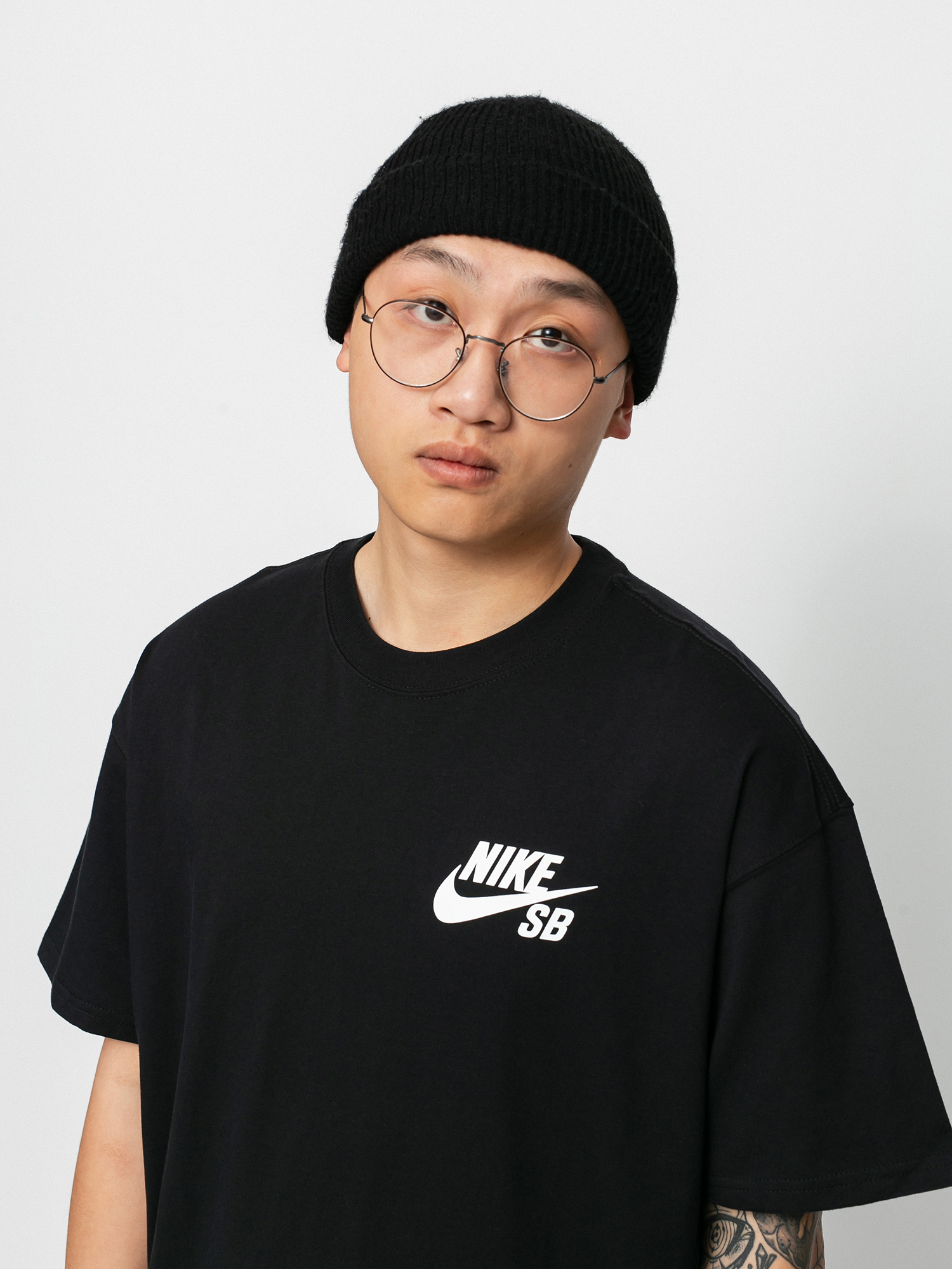 Тениска Nike SB Logo (black/white)