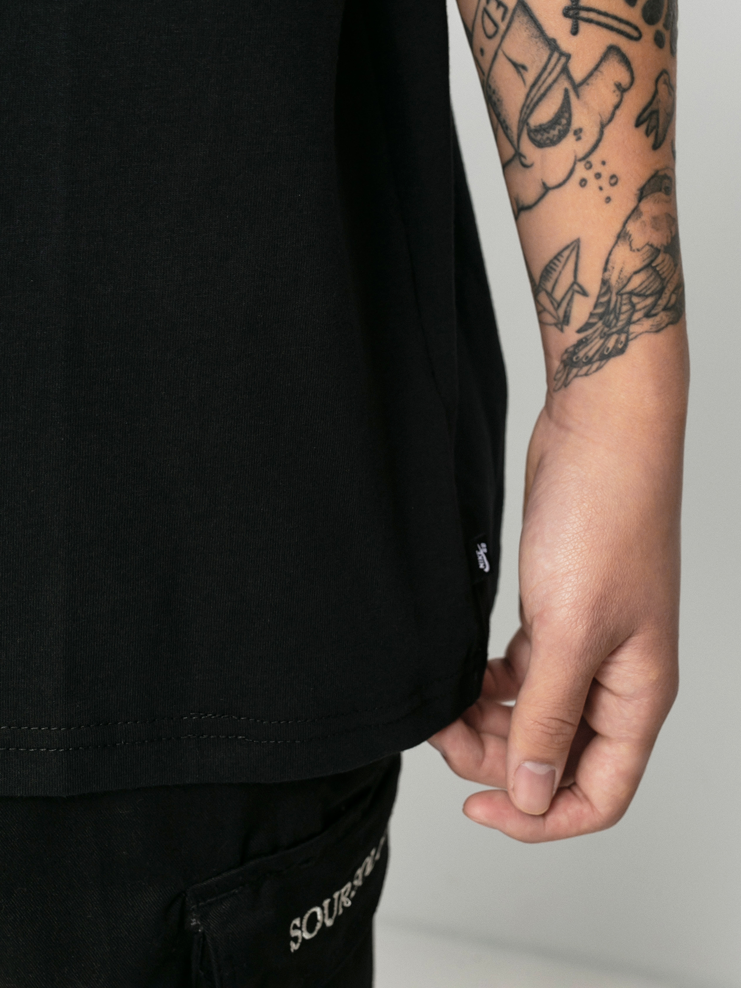 Тениска Nike SB Logo (black/white)