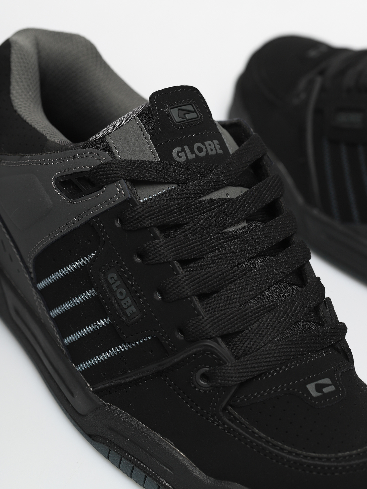 Обувки Globe Fusion (black/night)