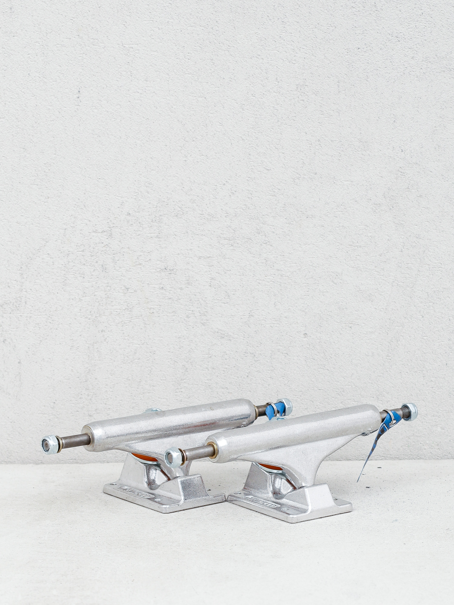 Колесари Independent Polished Mid