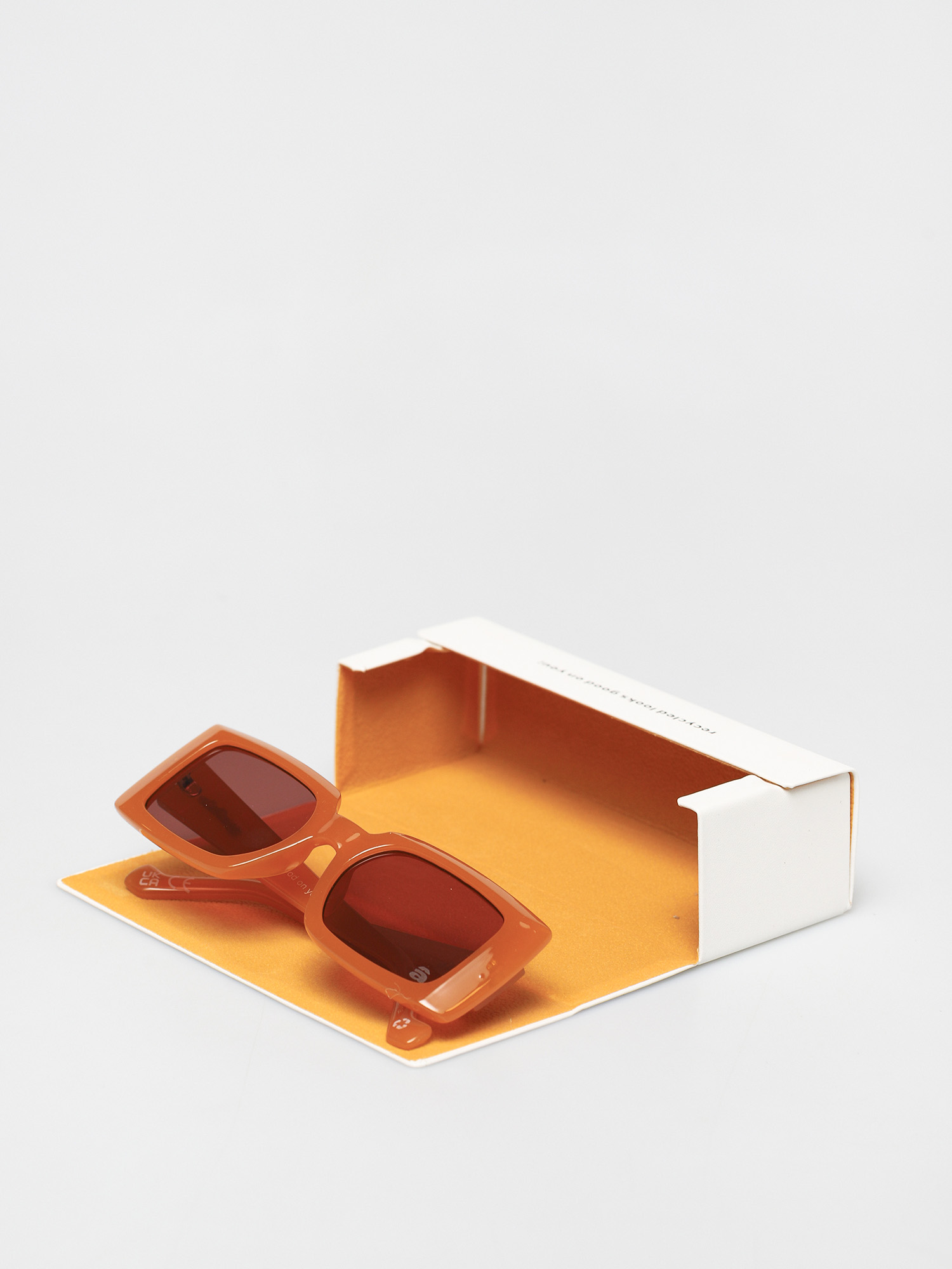 Слънчеви очила Szade Dart (burnt honey/cherry cola)