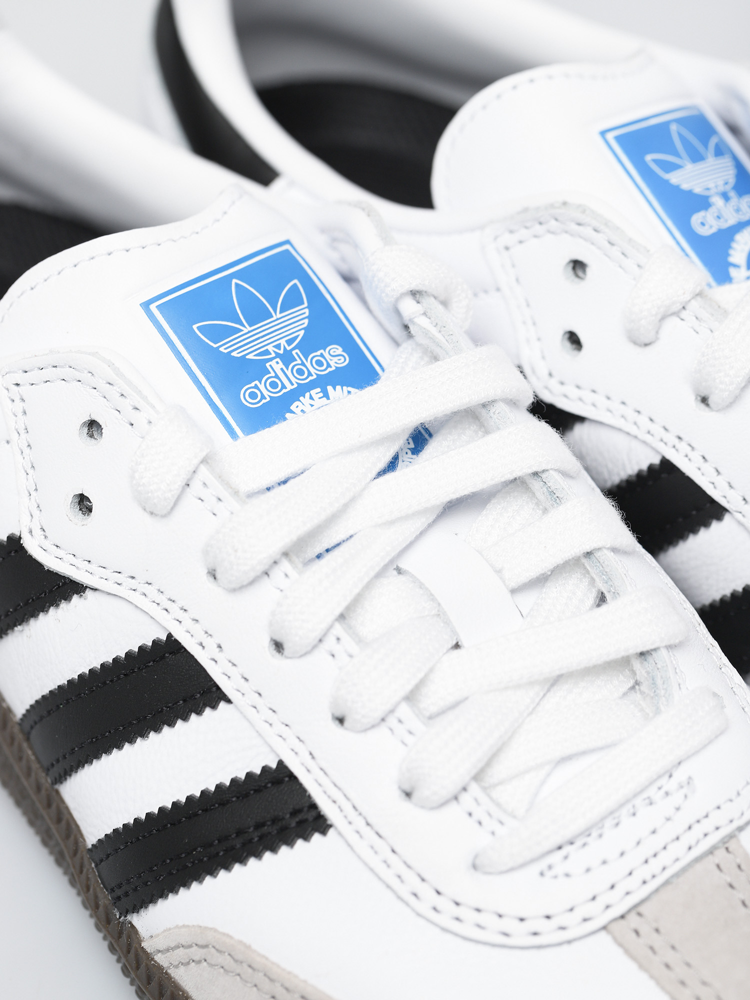 adidas Обувки Samba ADV (ftwwht/cblack/gum5)