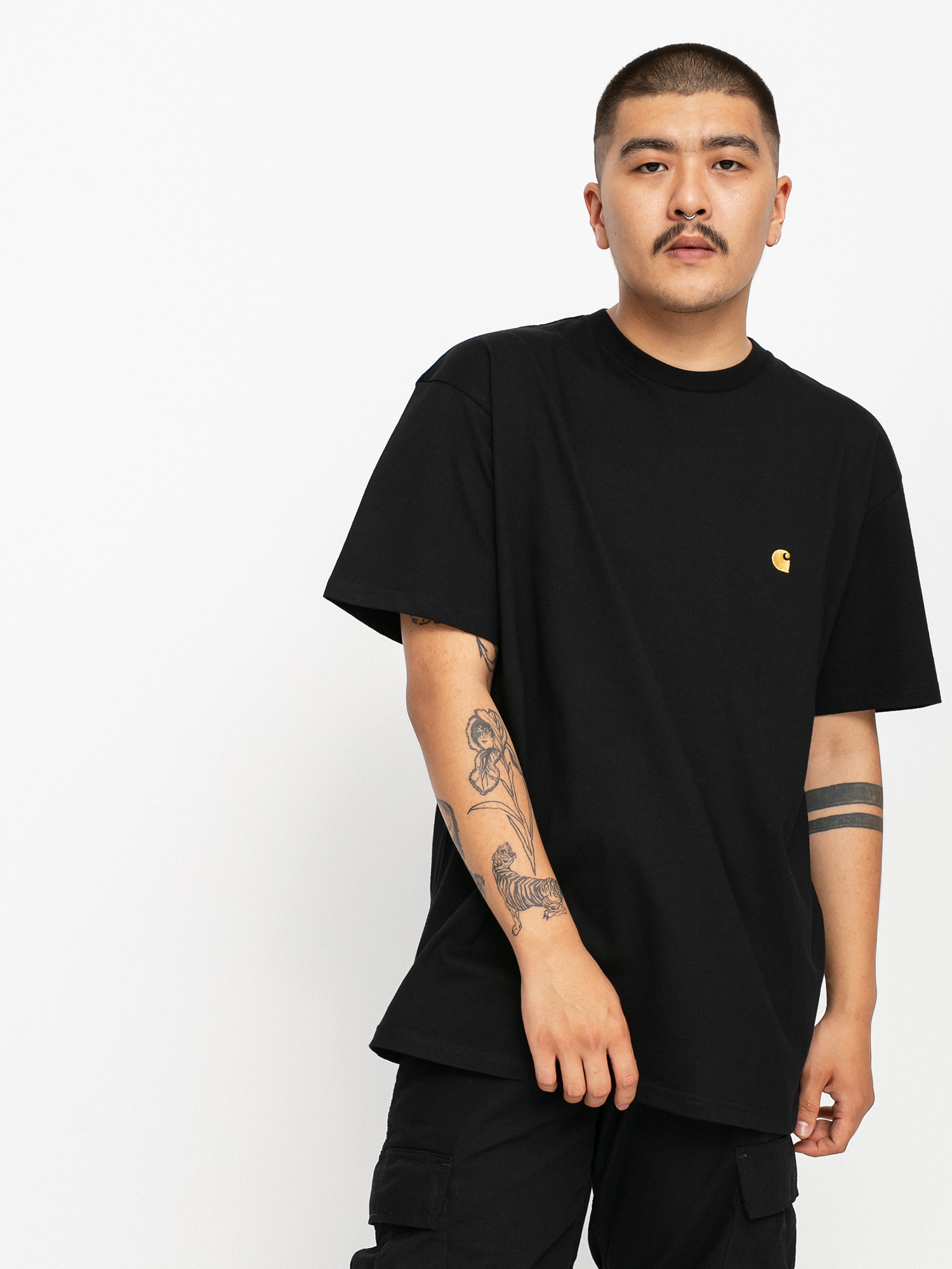 Тениска Carhartt WIP Chase (black/gold)