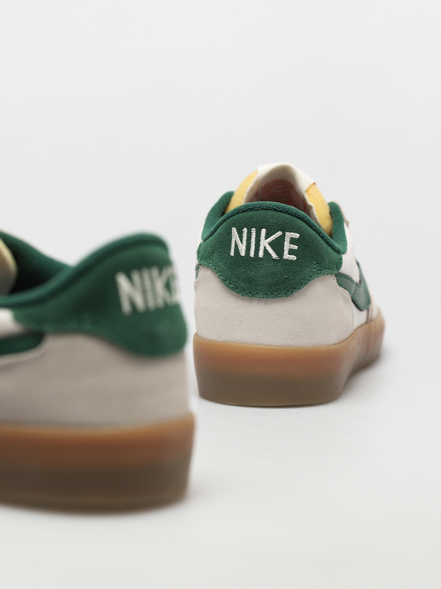 Обувки Nike SB Heritage Vulc (sail/gorge green sail safety orange)