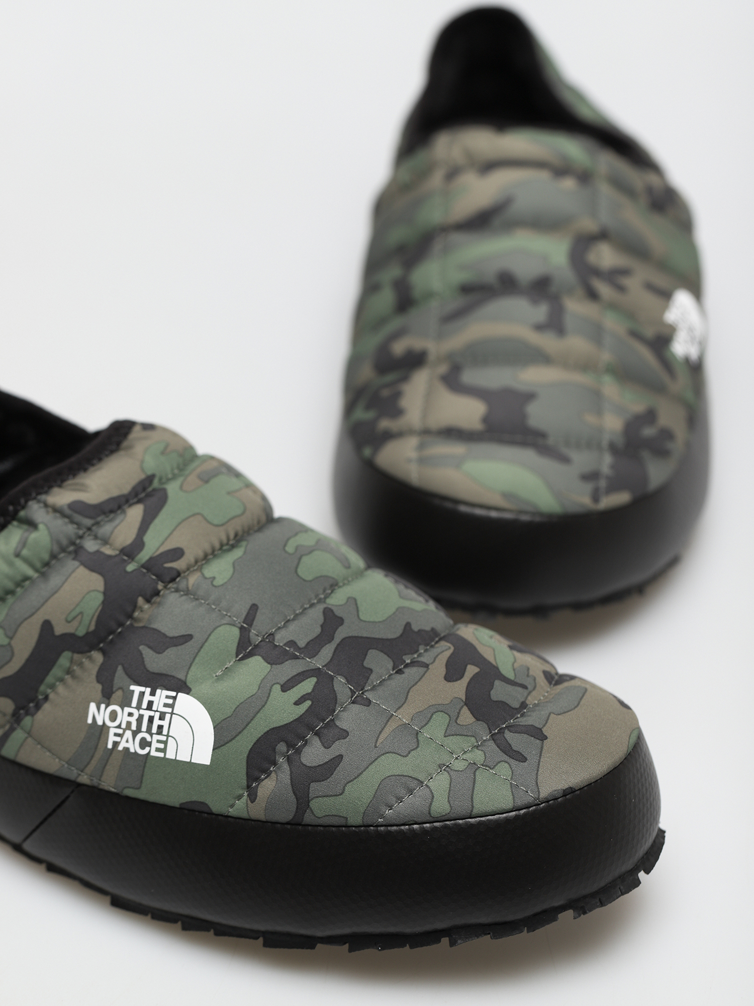 The North Face Обувки Thermoball Traction Mule V (thymbrushwdcamoprint/thym)