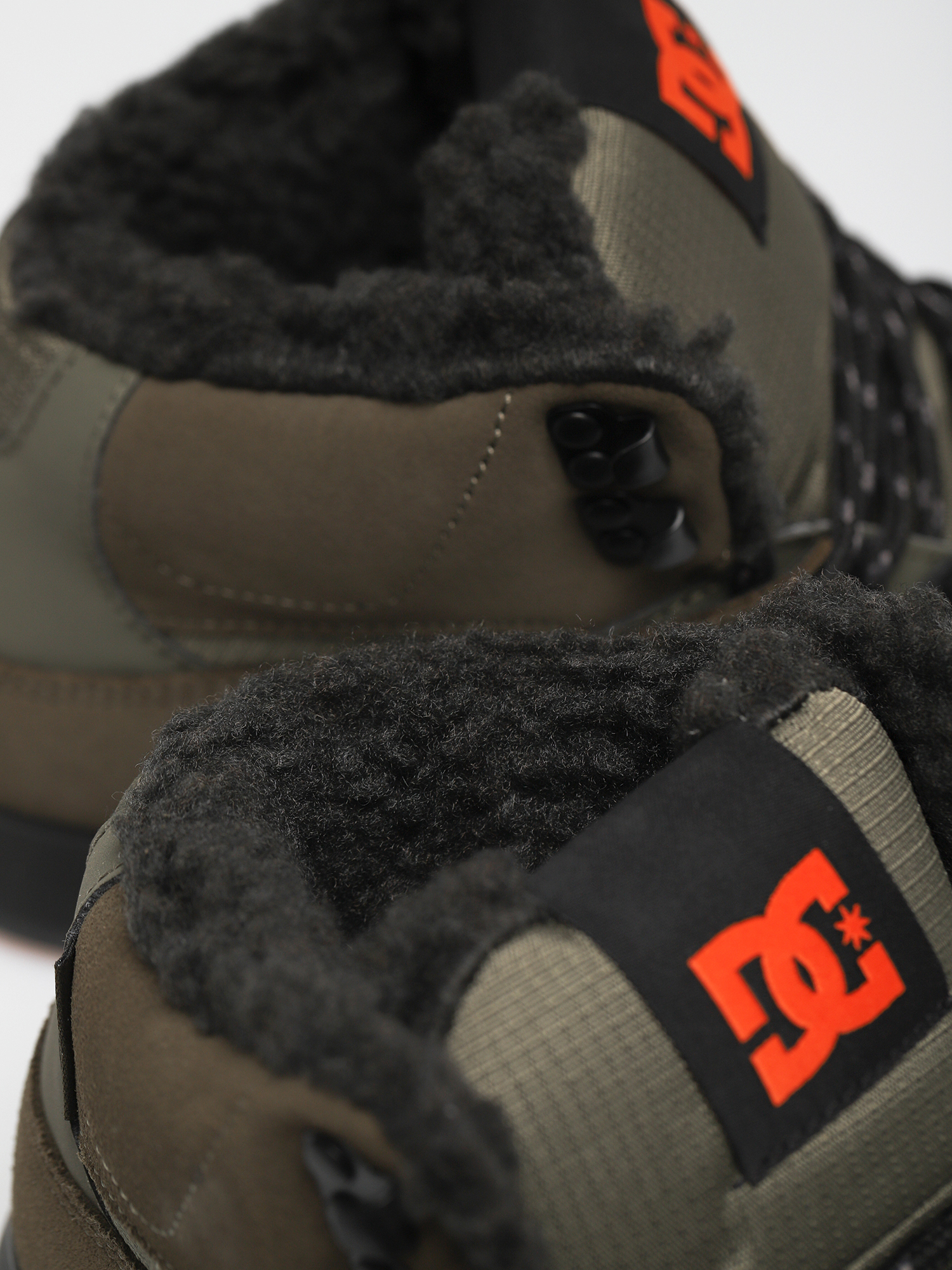 DC Обувки Pure High Top Wc Wnt (dusty olive/orange)