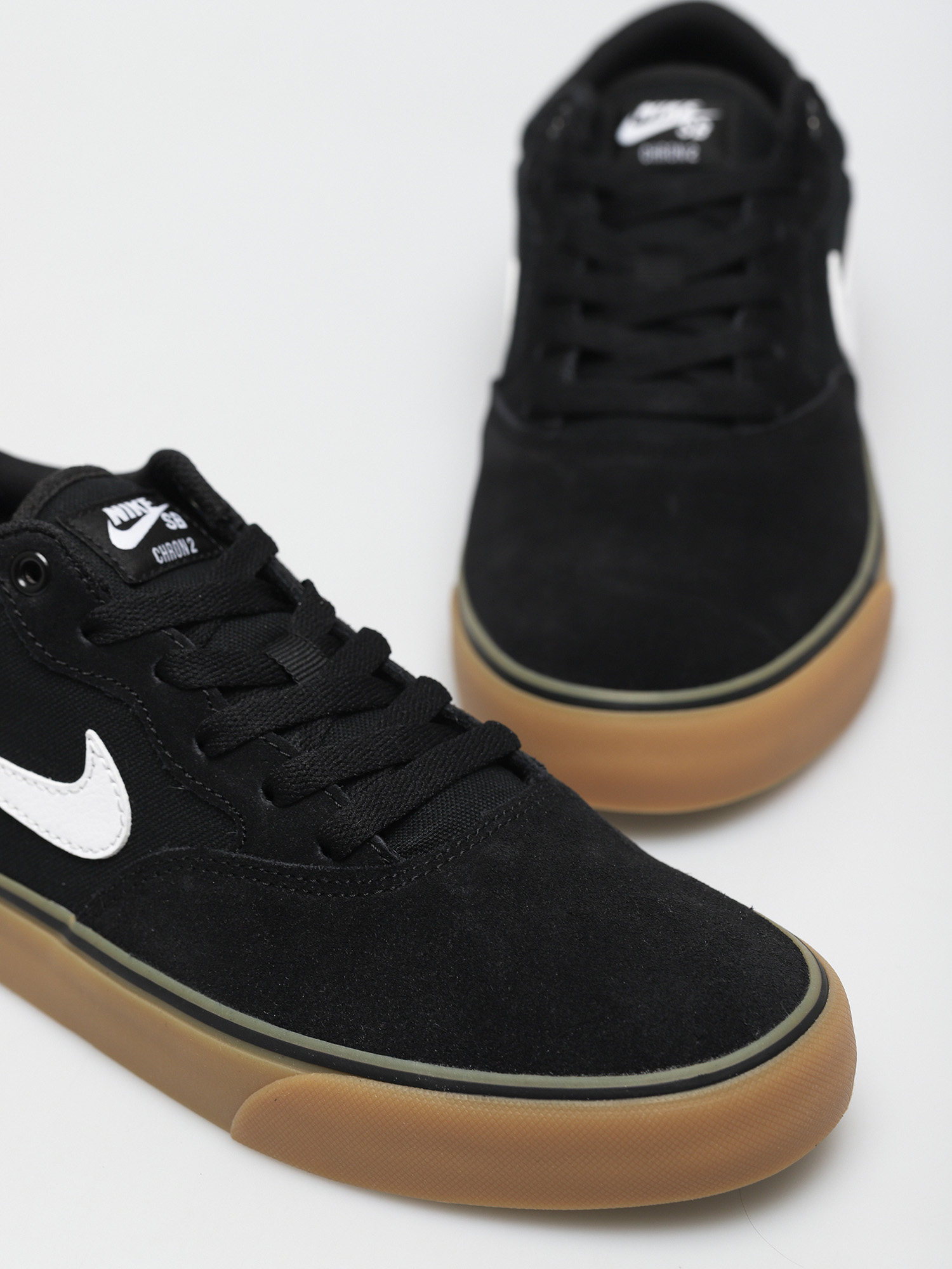 Обувки Nike SB Chron 2 (black/white black gum light brown)