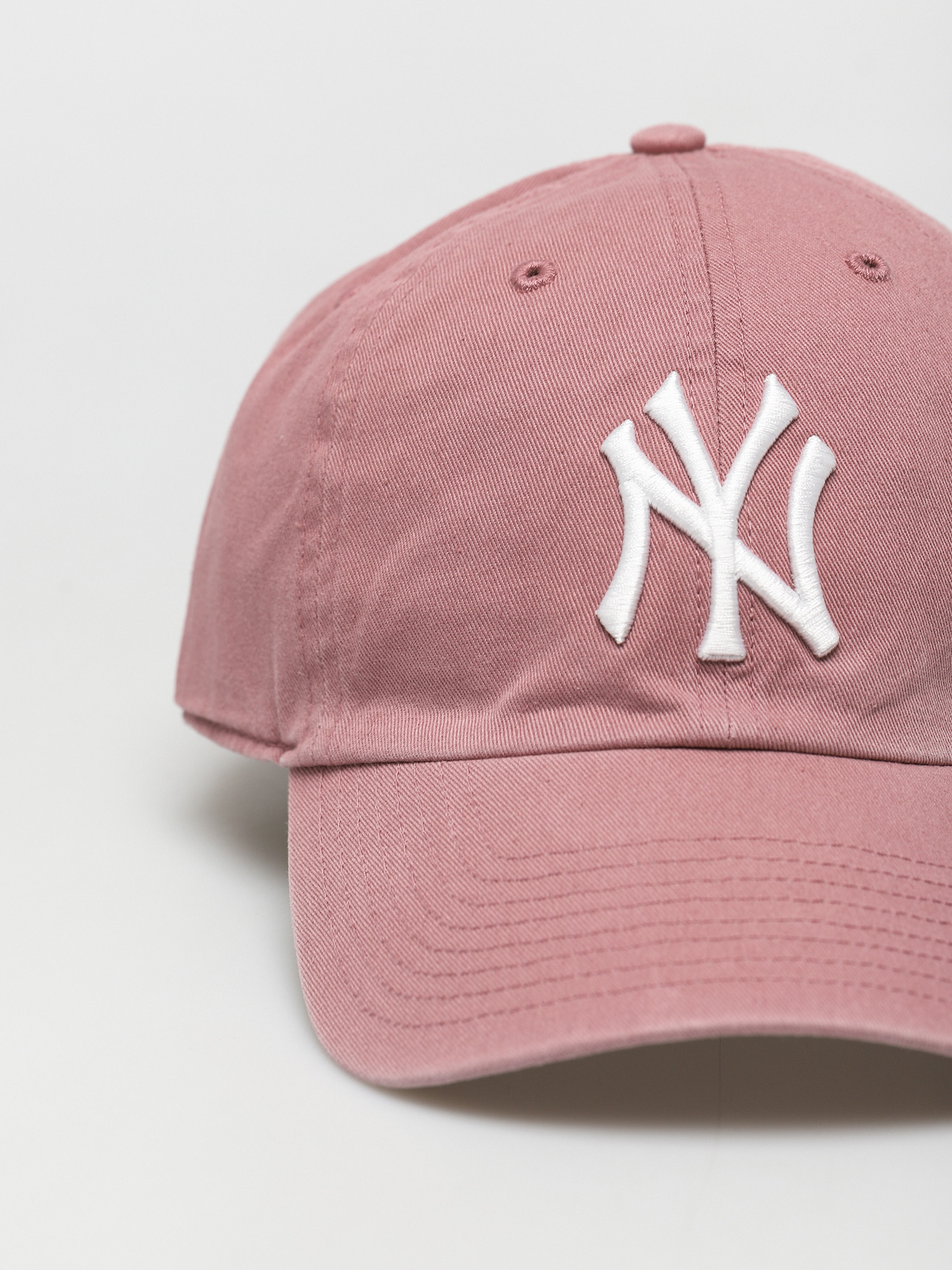 Шапка с козирка 47 Brand MLB New York Yankees Clean Up (mauve)