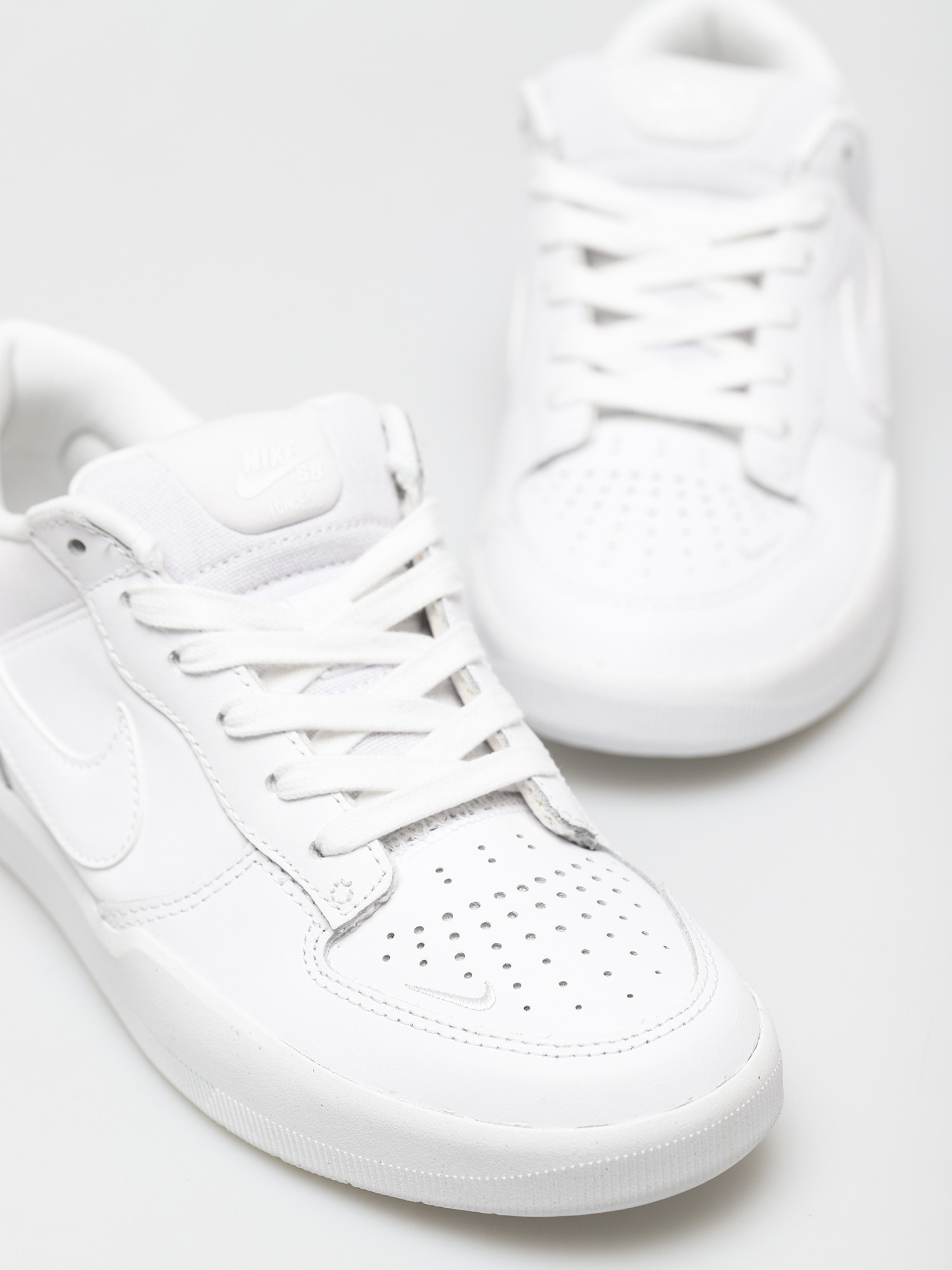 Обувки Nike SB Force 58 Premium Leather (white/white white white)