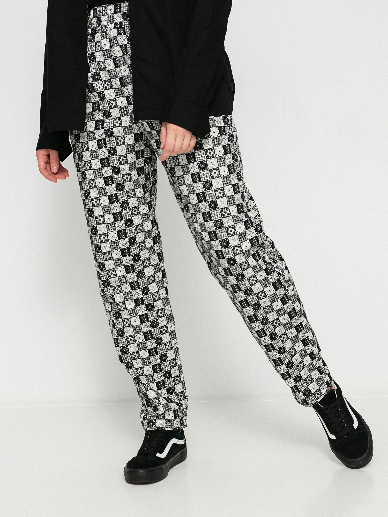 Панталони Vans X Skateistan Wmn (black)