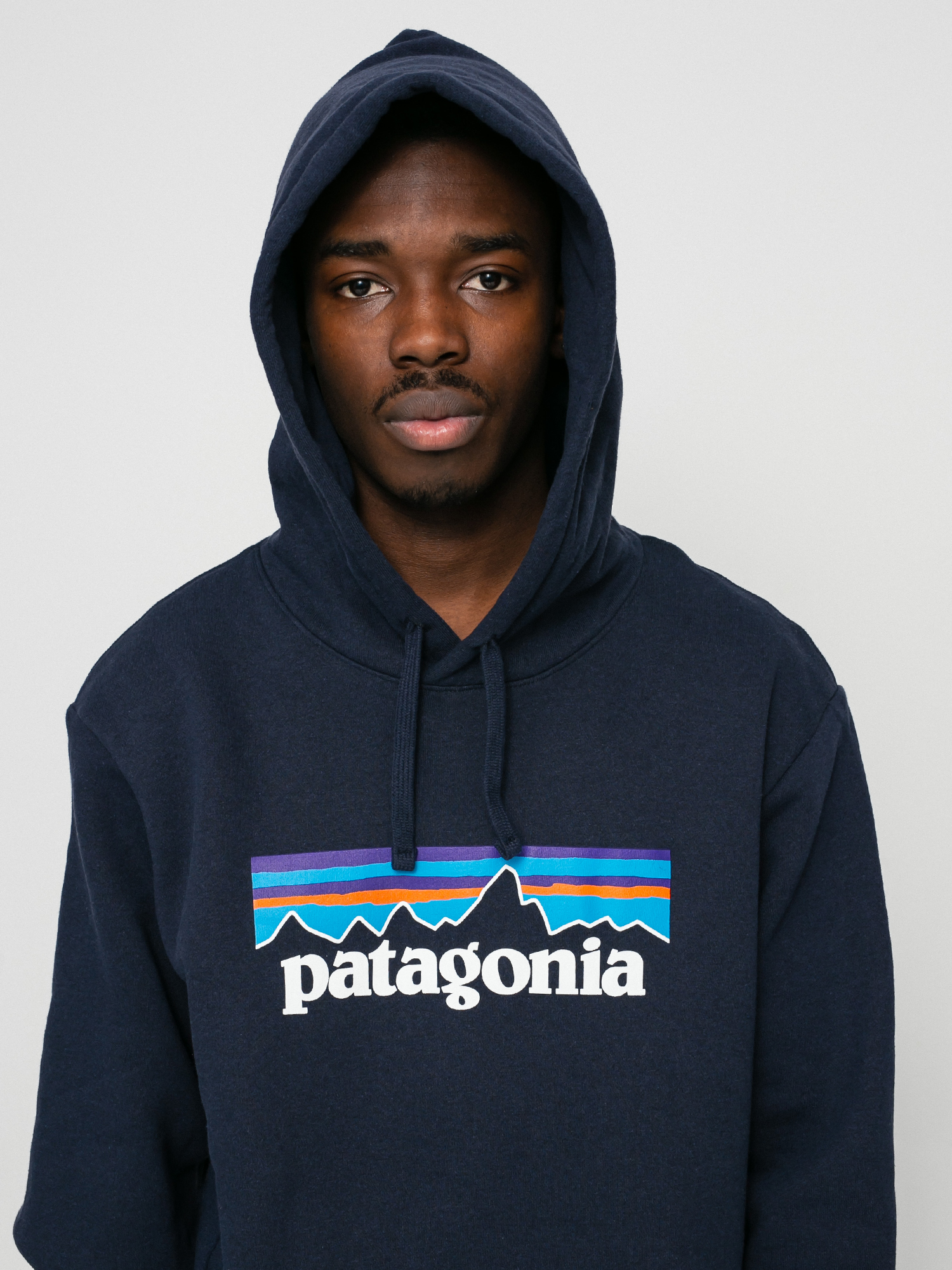 Patagonia Суитшърт с качулка Logo Uprisal HD (new navy)