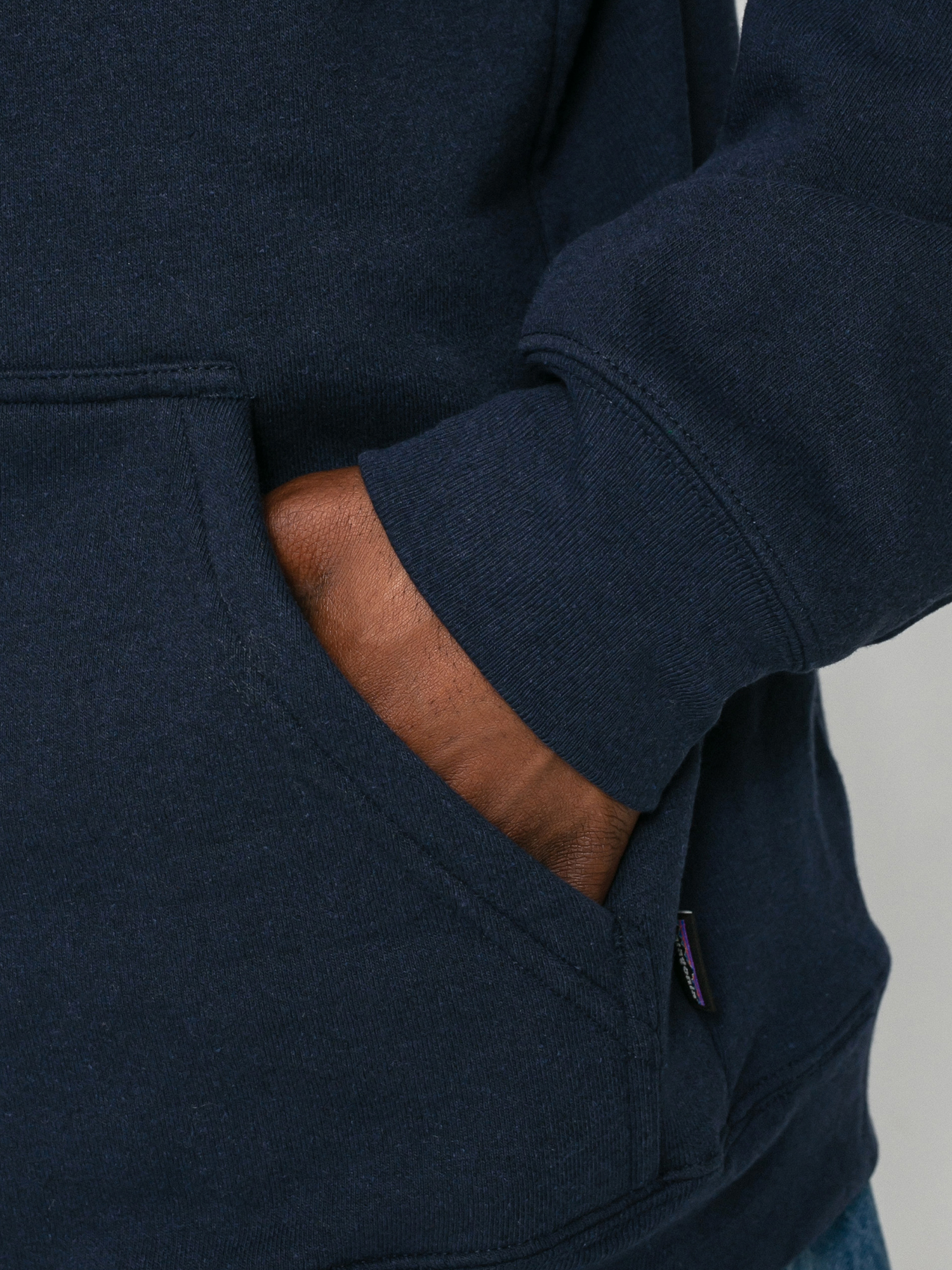 Patagonia Суитшърт с качулка Logo Uprisal HD (new navy)