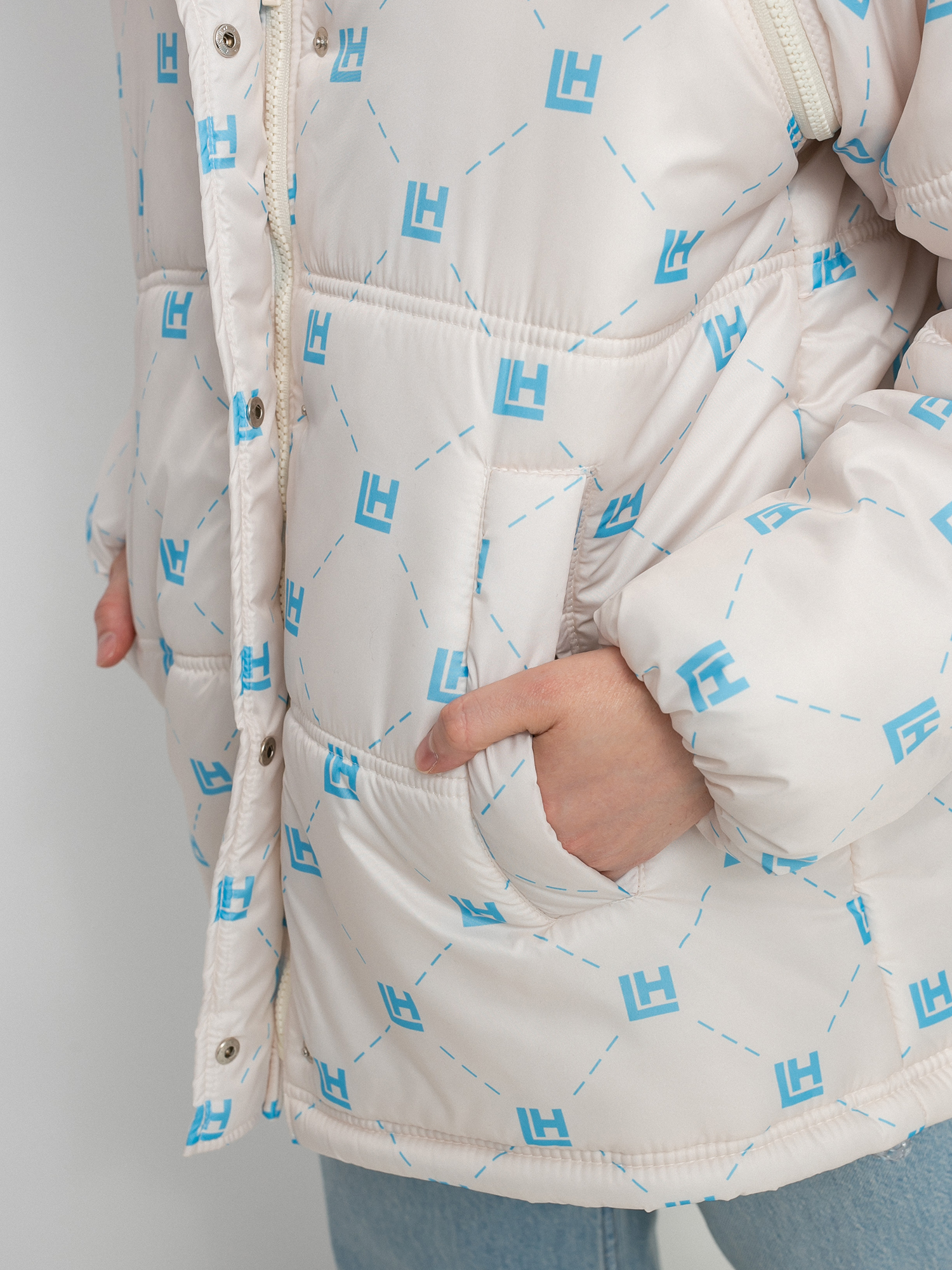 Яке Local Heroes Lh Monogram Puff Wmn (beige)