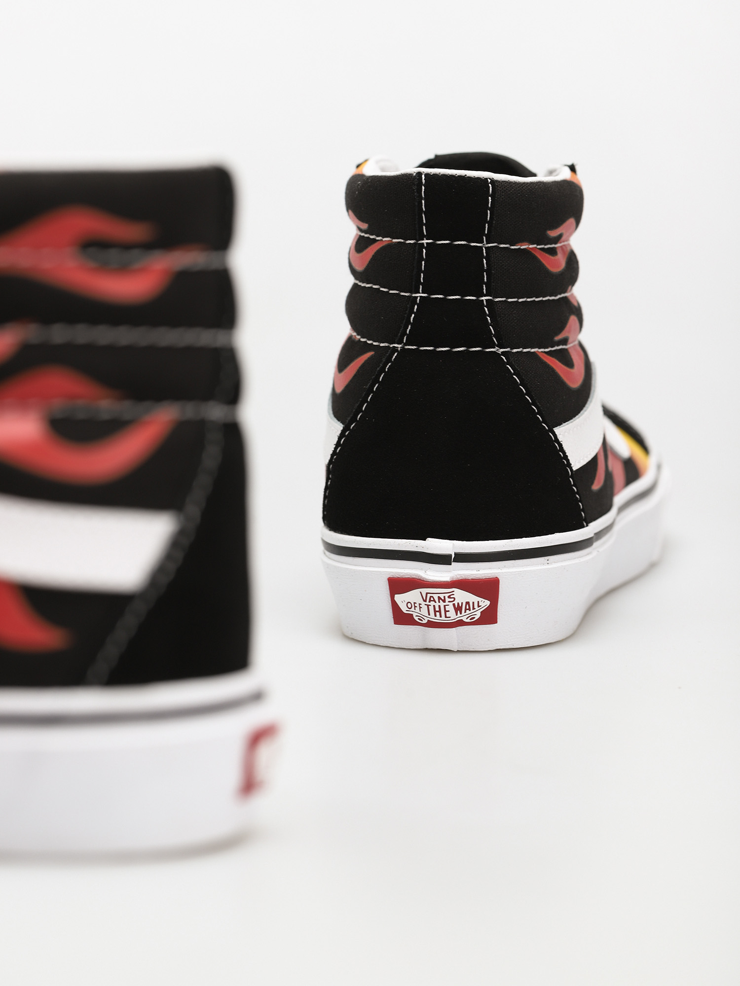 Обувки Vans Sk8 Hi Reissue (flame/black/black/true white)