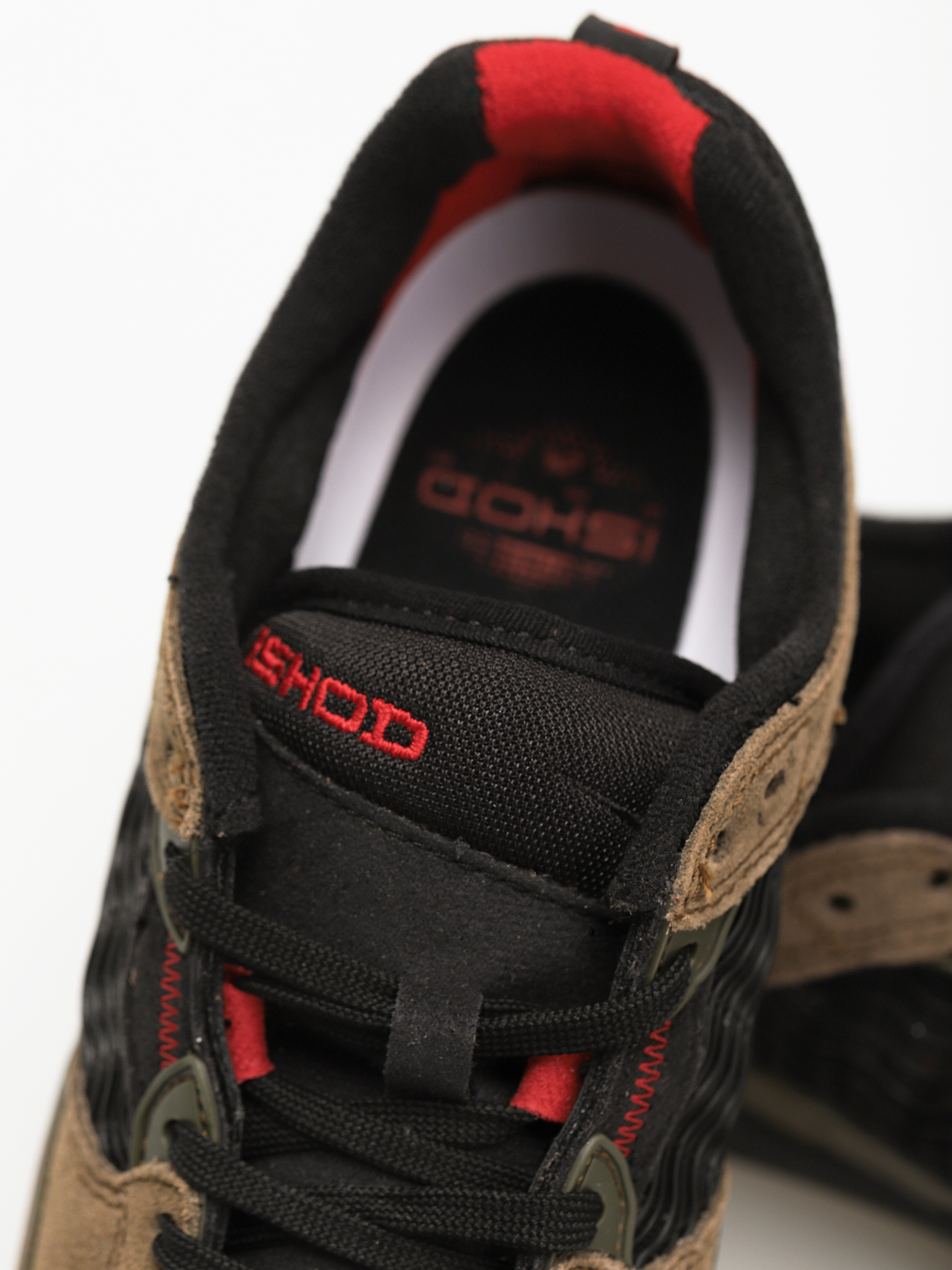 Обувки Nike SB Ishod (light olive/black light olive)