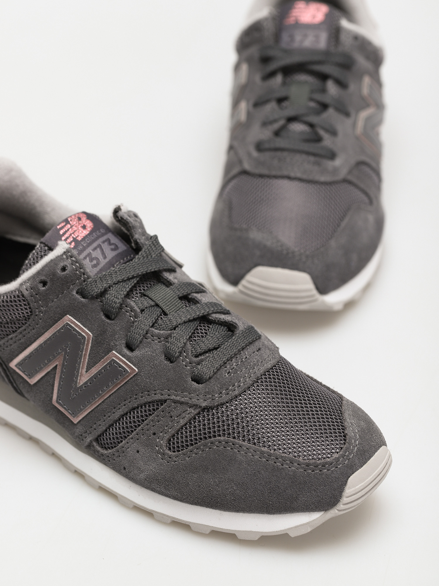 Обувки New Balance 373 Wmn (magnet)