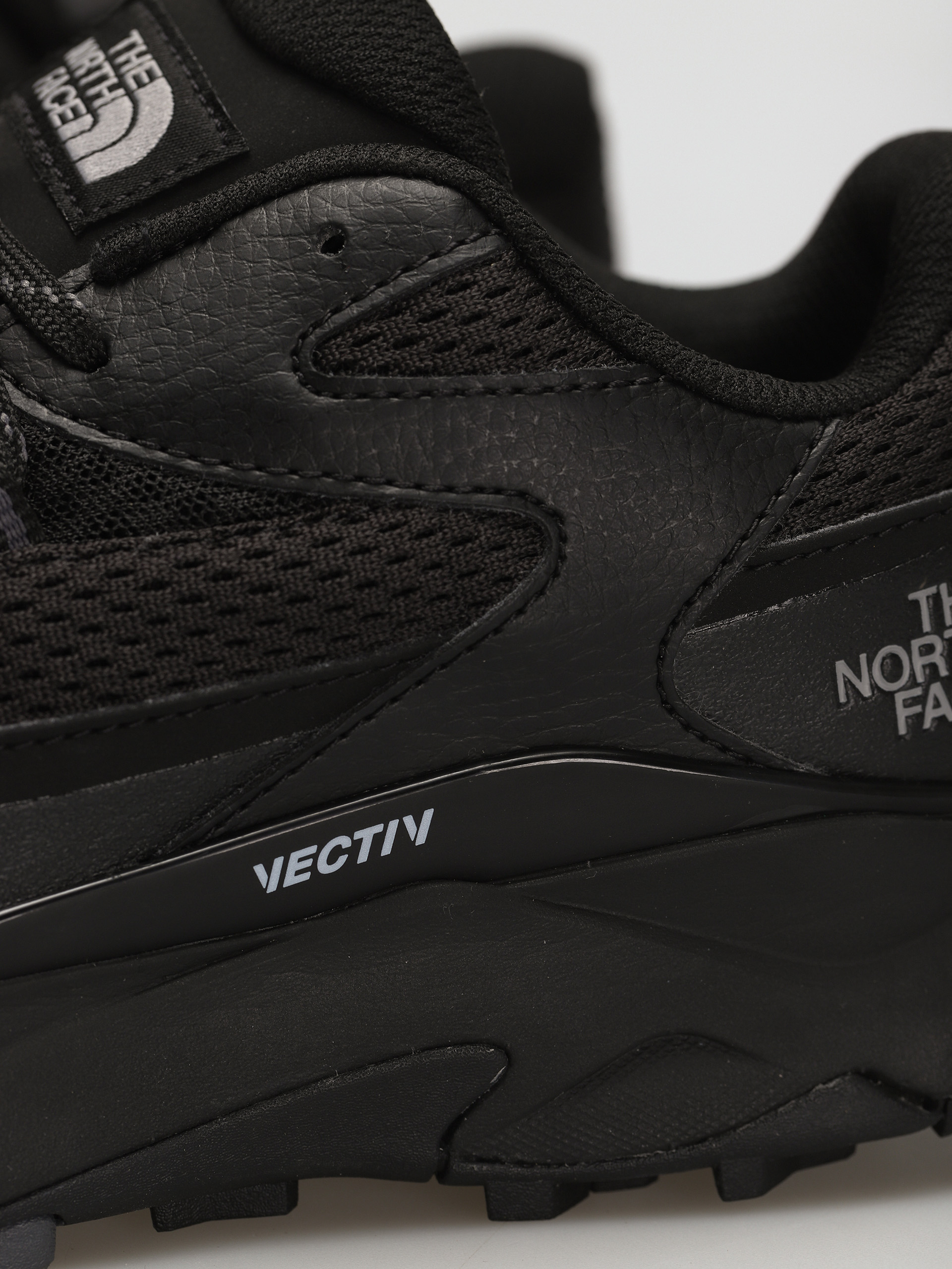 Обувки The North Face Vectiv Taraval (tnf black/tnf black)
