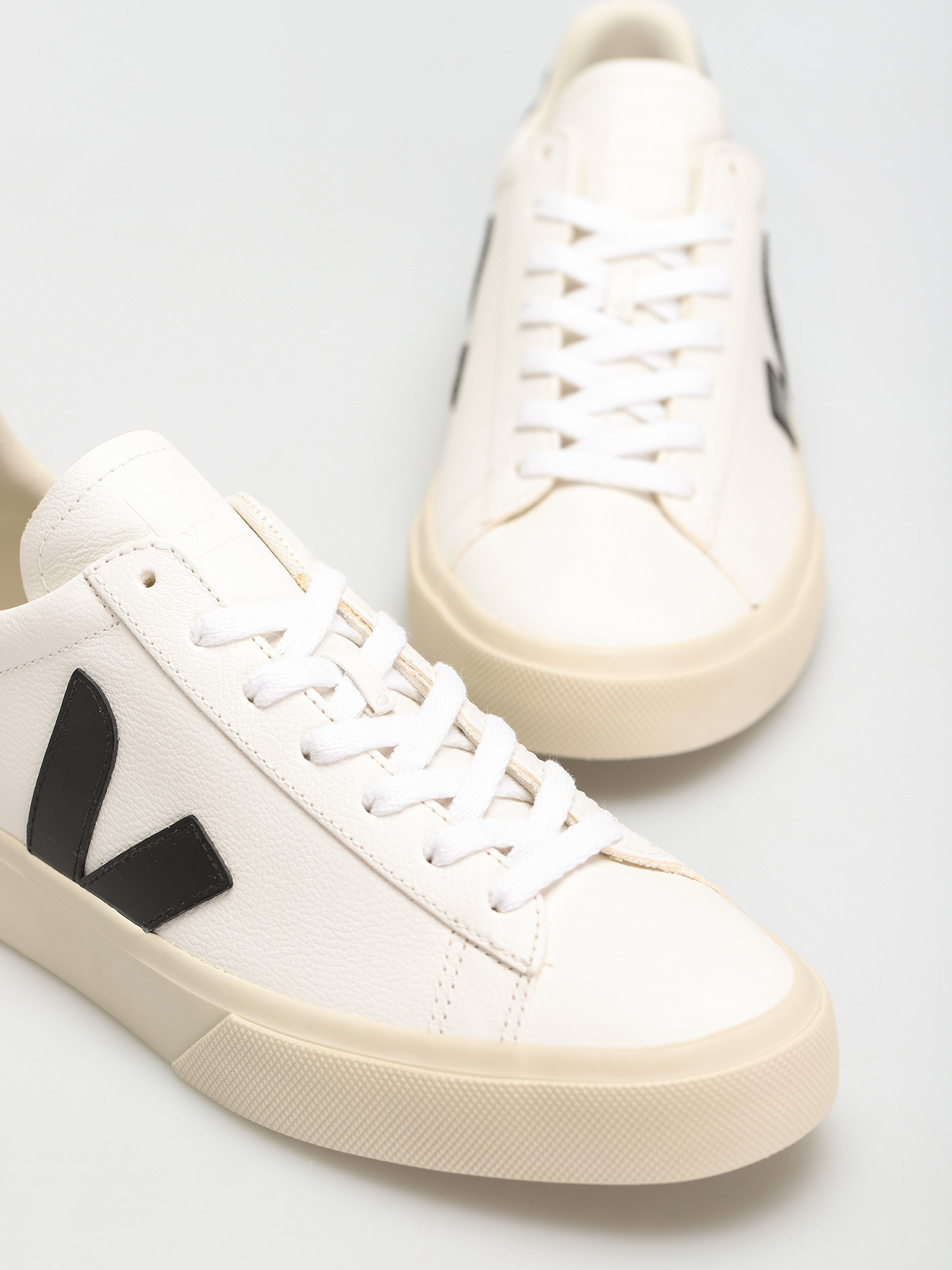 Обувки Veja Campo (extra white black)