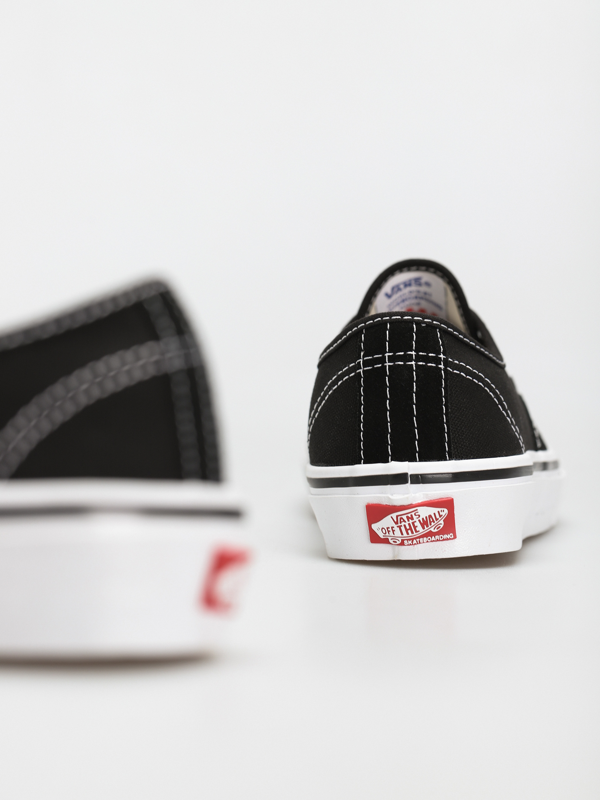 Обувки Vans Skate Authentic (black/white)