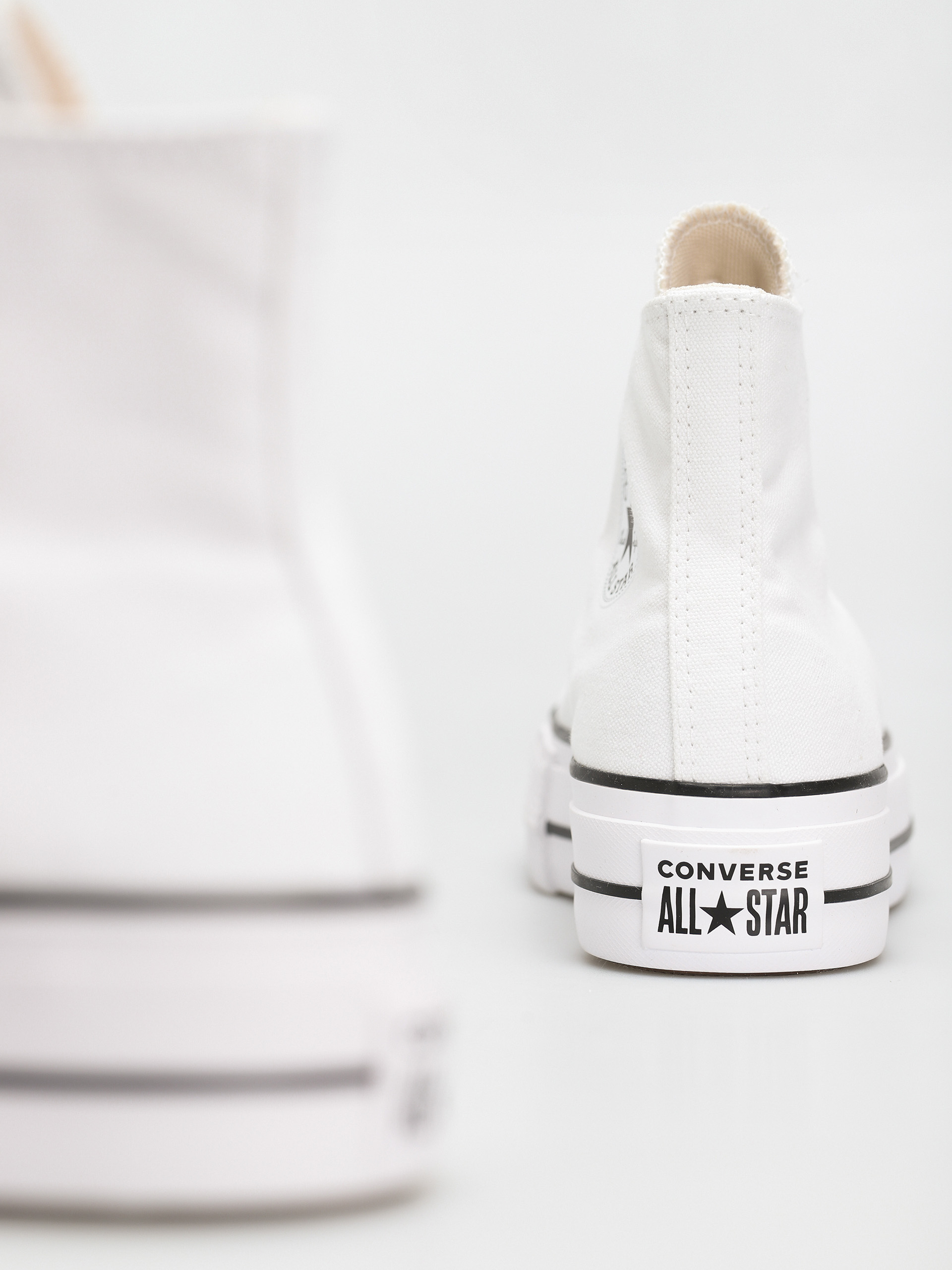 Обувки Converse Chuck Taylor All Star Lift Hi Wmn (white/black/white)