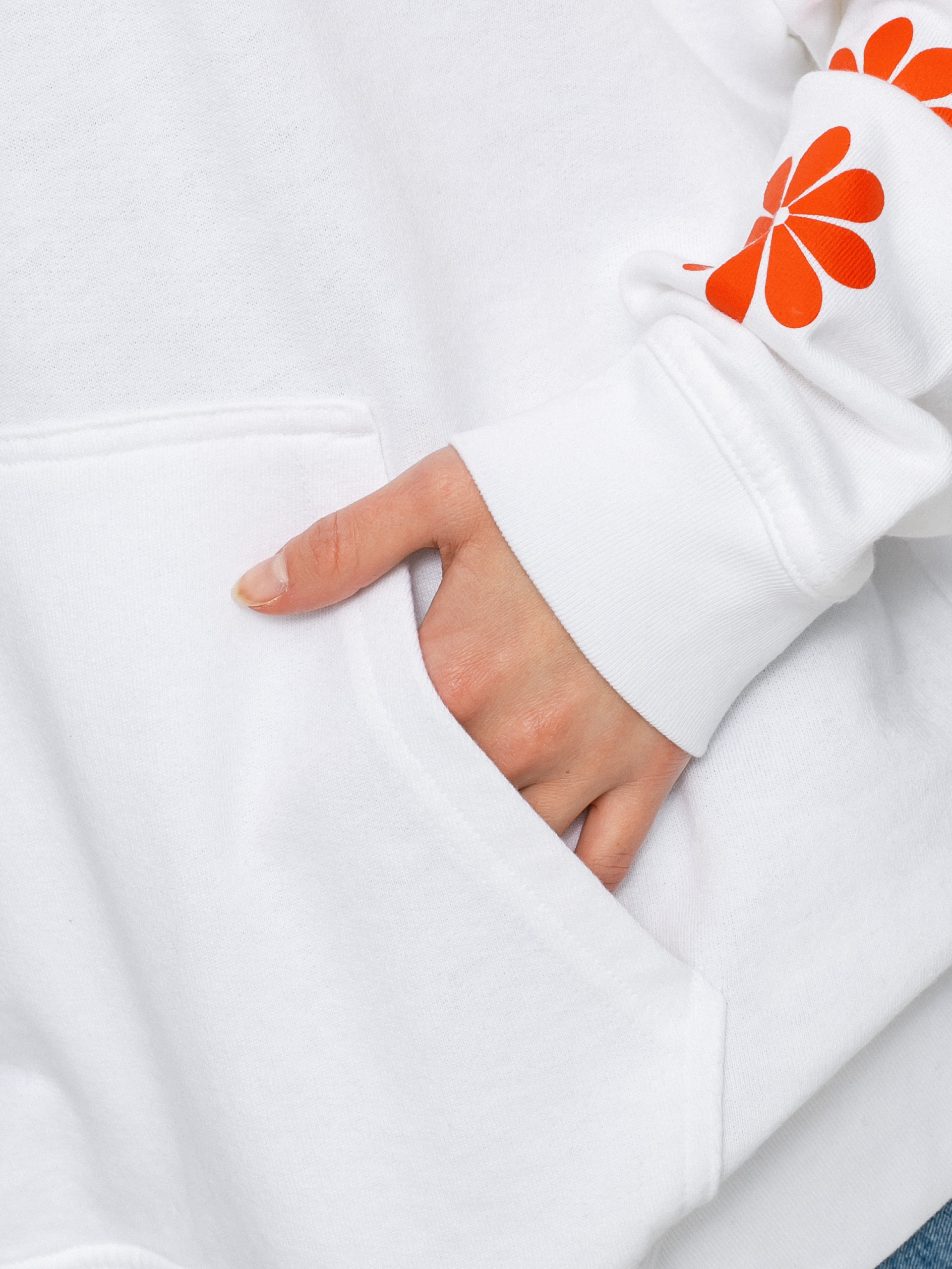 Суитшърт с качулка Levi's® Graphic Rider HD Wmn (daisy chest hit white)