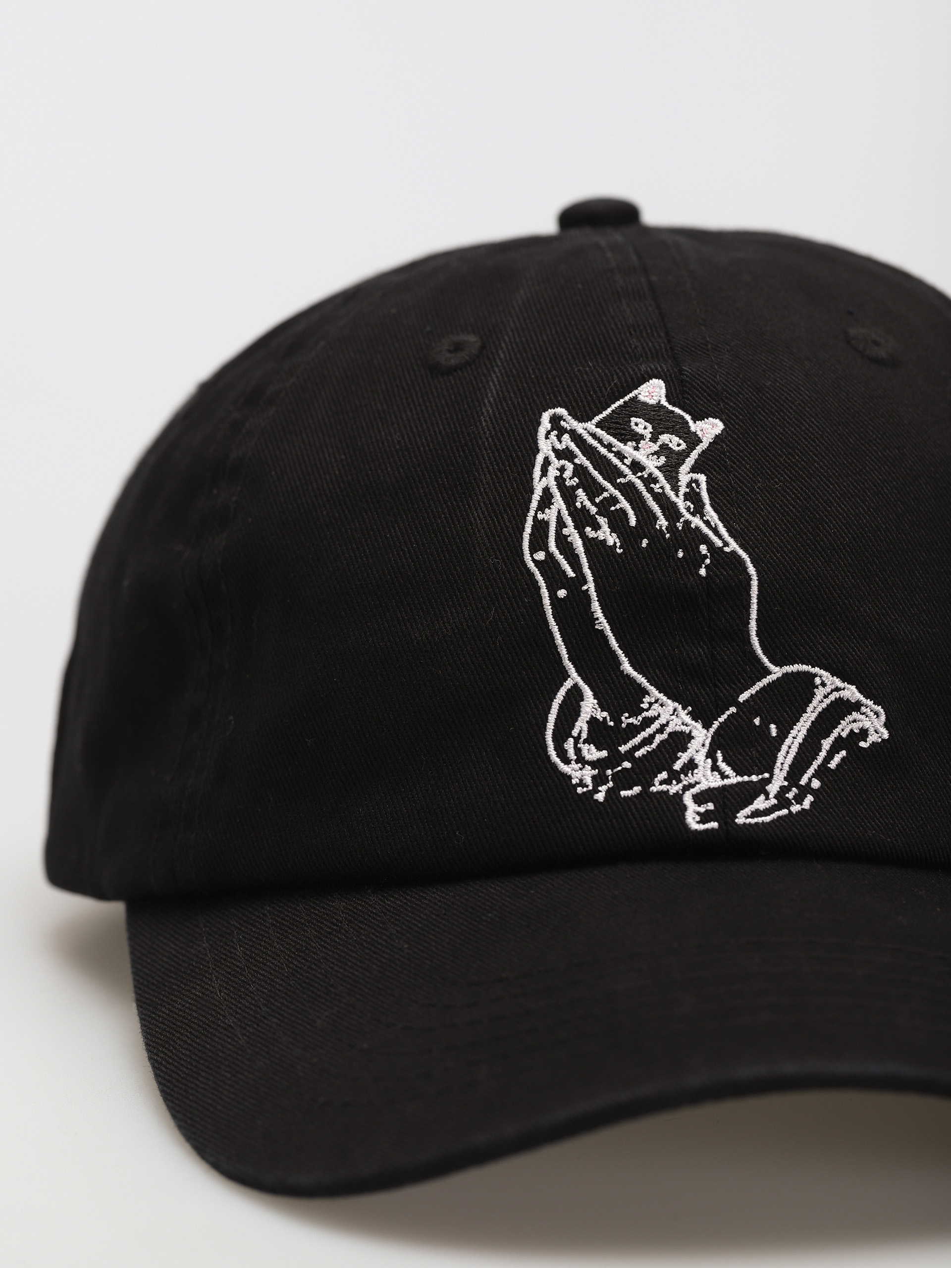 Шапка с козирка RipNDip Praying Hands ZD (black)