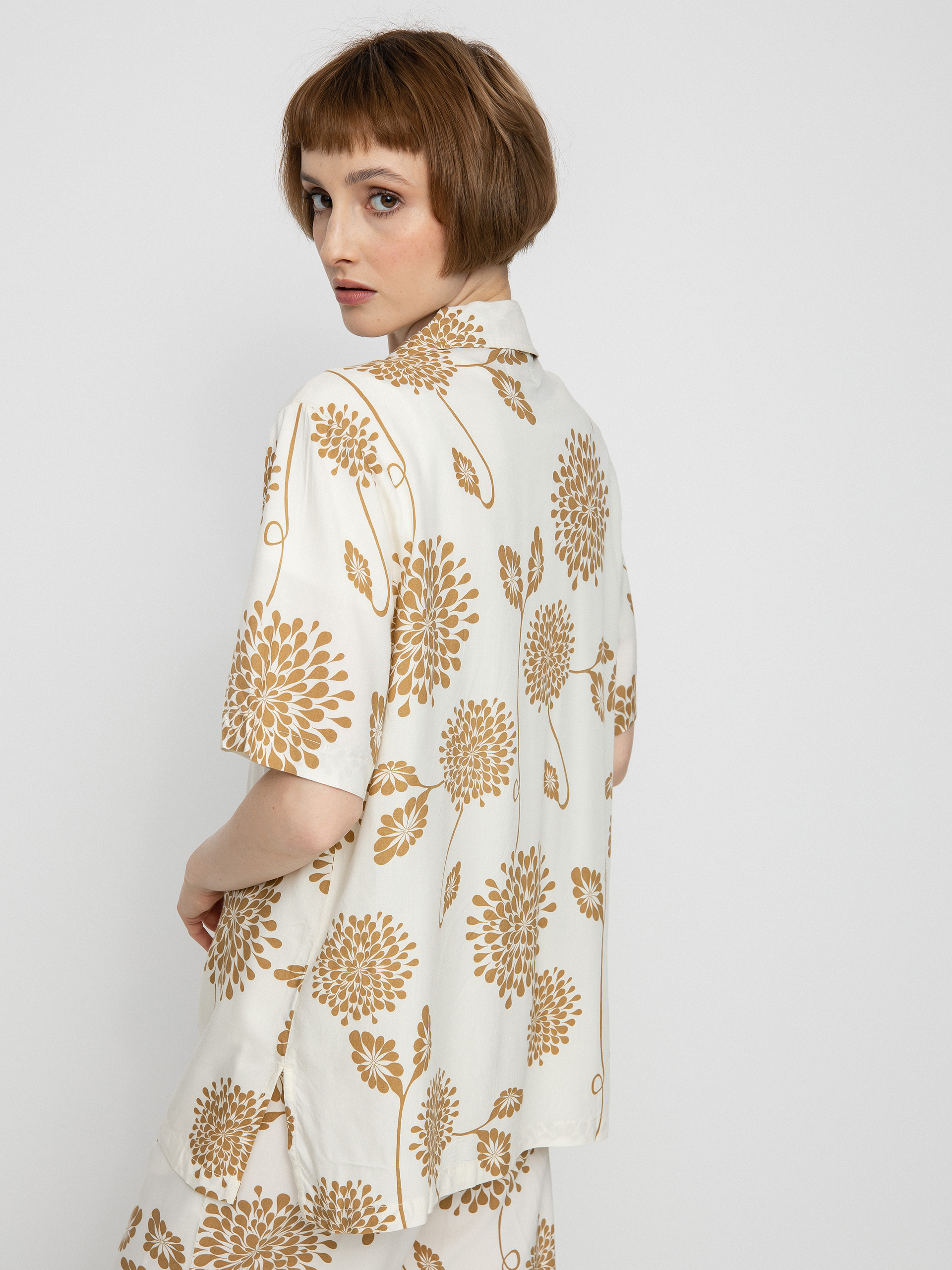 Риза Brixton Bunker Garden Floral Bf Wmn (dove)