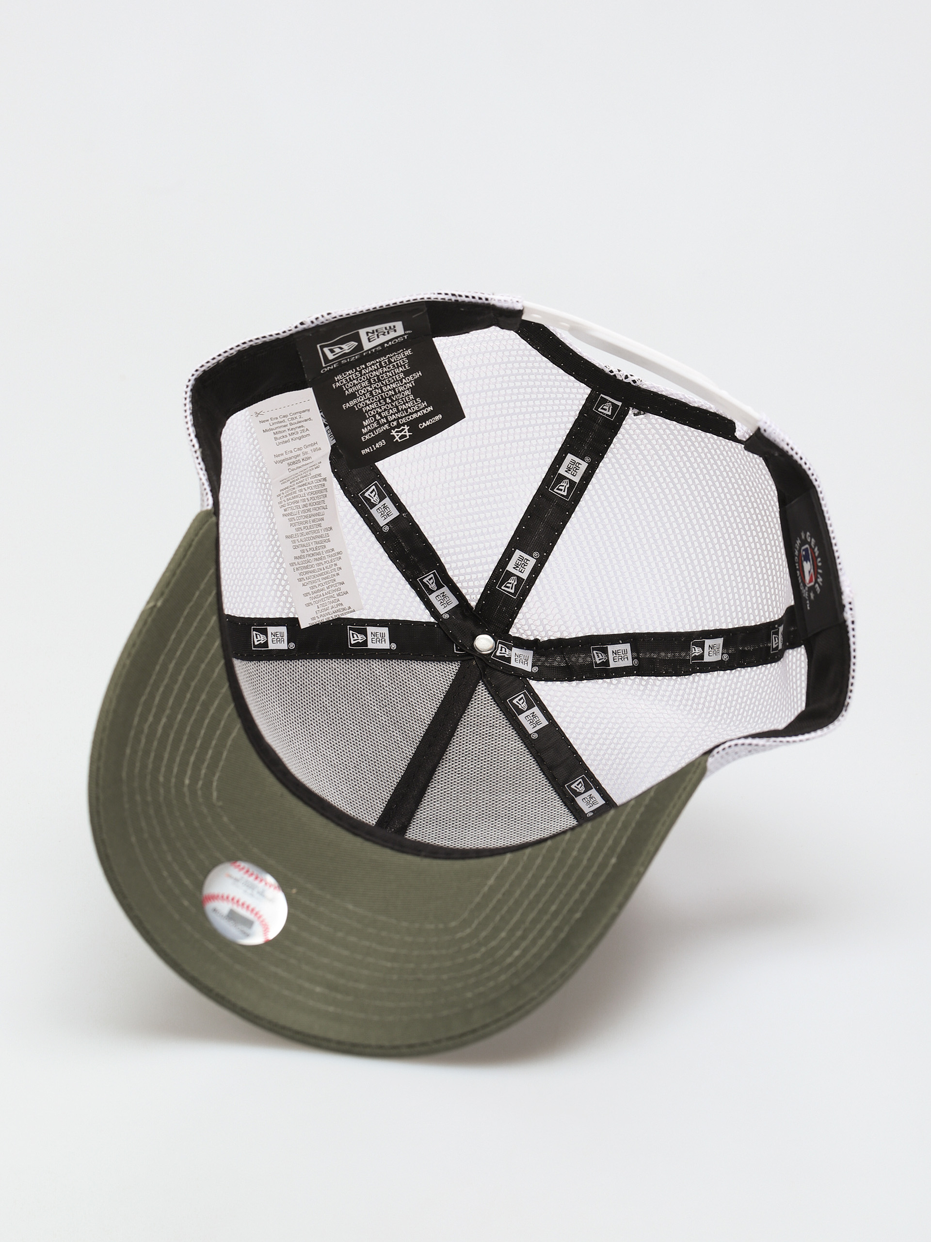 Шапка с козирка New Era League Essential 9Forty Trucker New York Yankees (green)